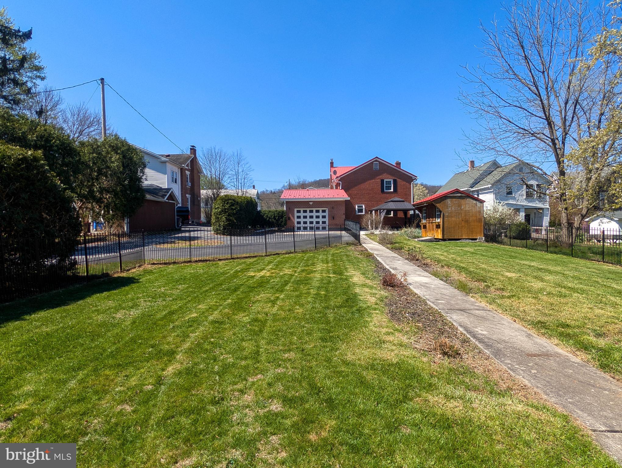 BEDFORD - Residential