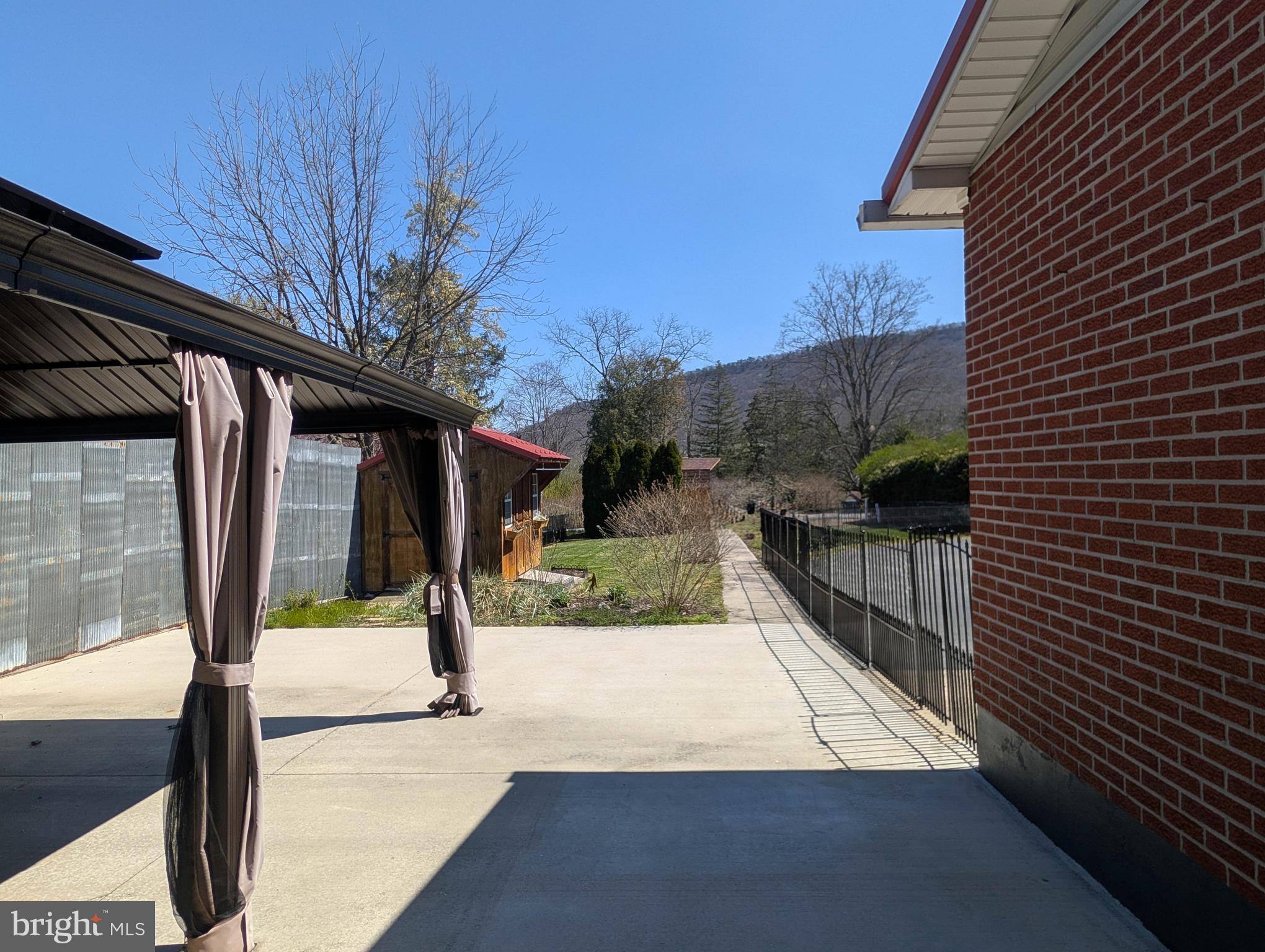 BEDFORD - Residential