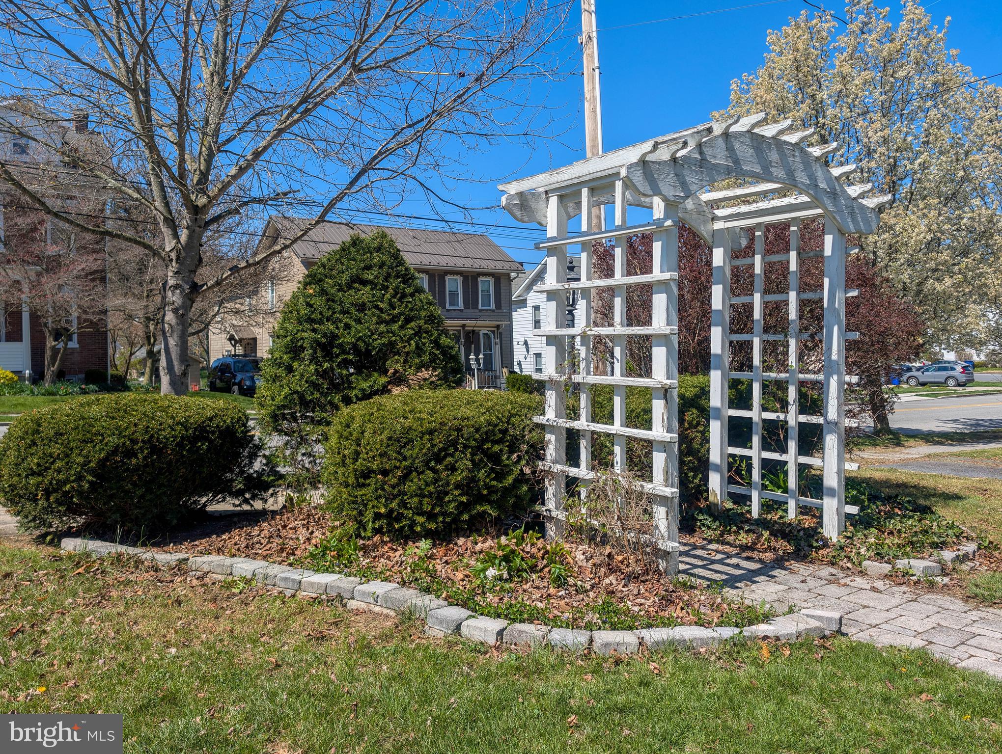 BEDFORD - Residential