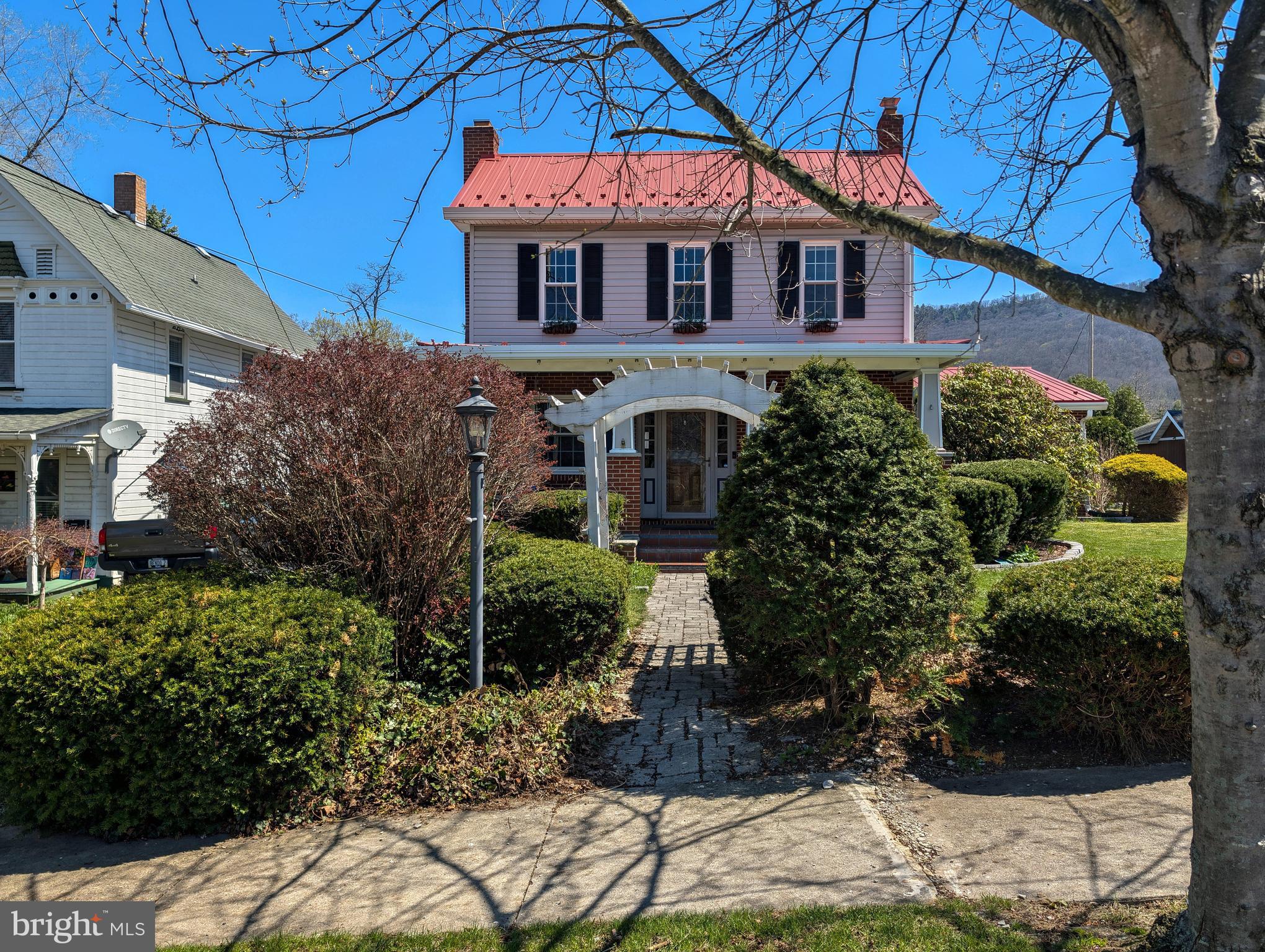 BEDFORD - Residential