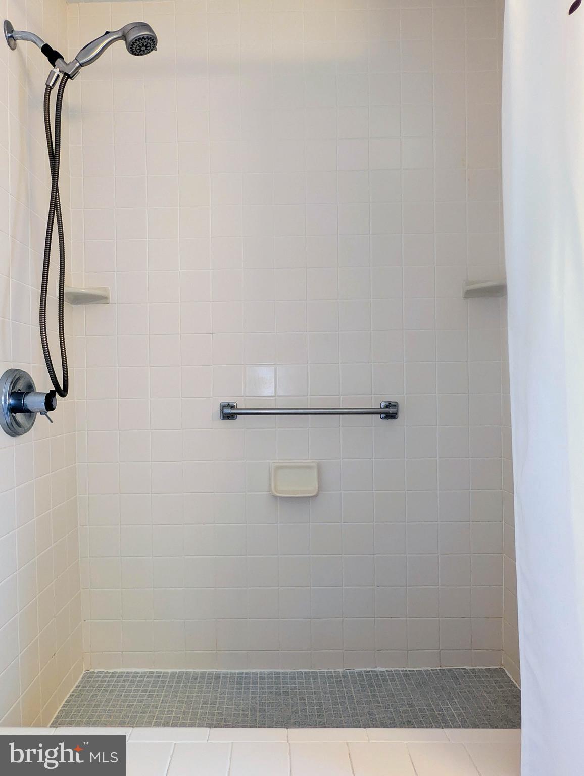 BEDFORD - Residential