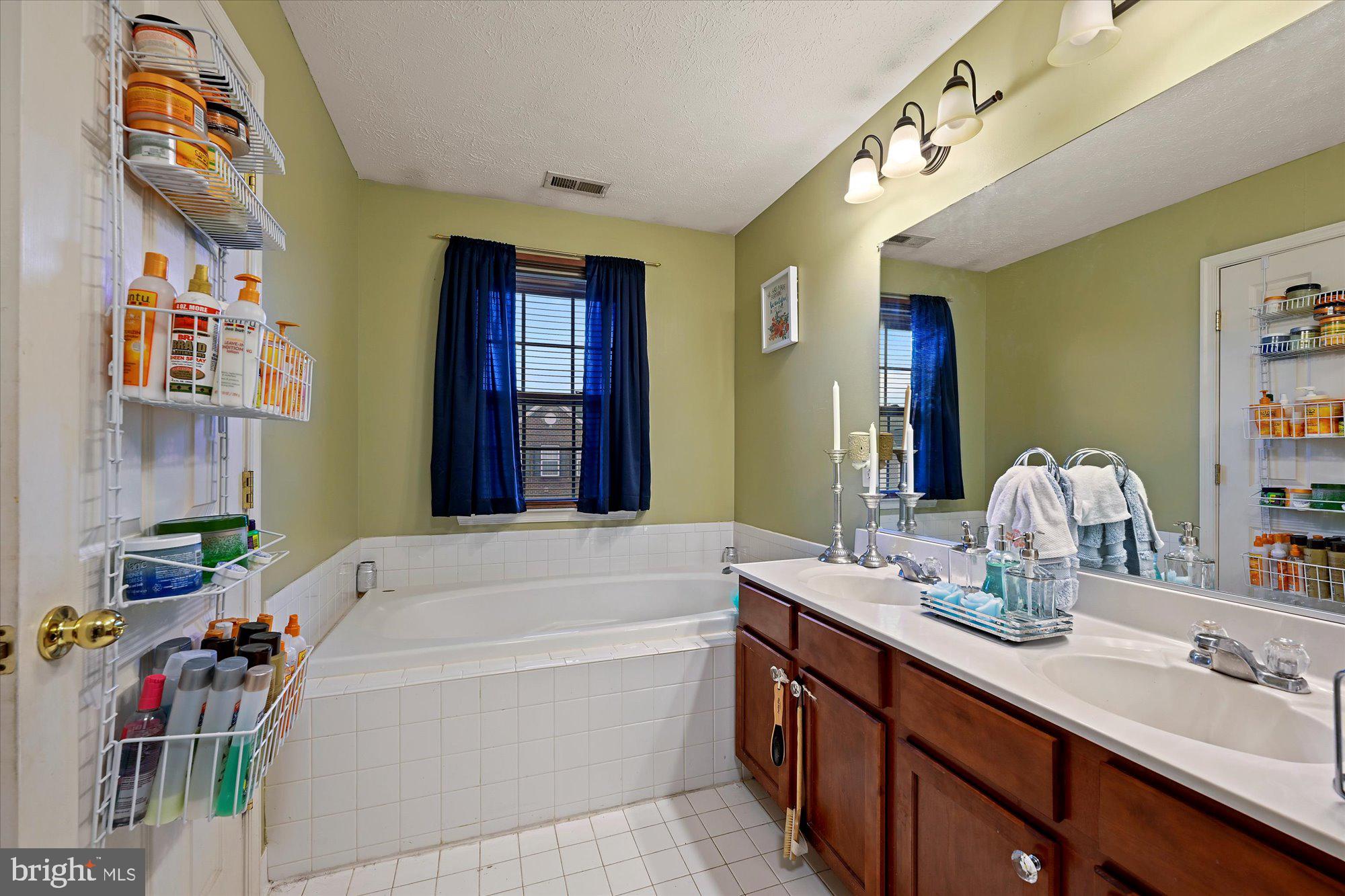 MIRAMAR LANDING - Residential Lease