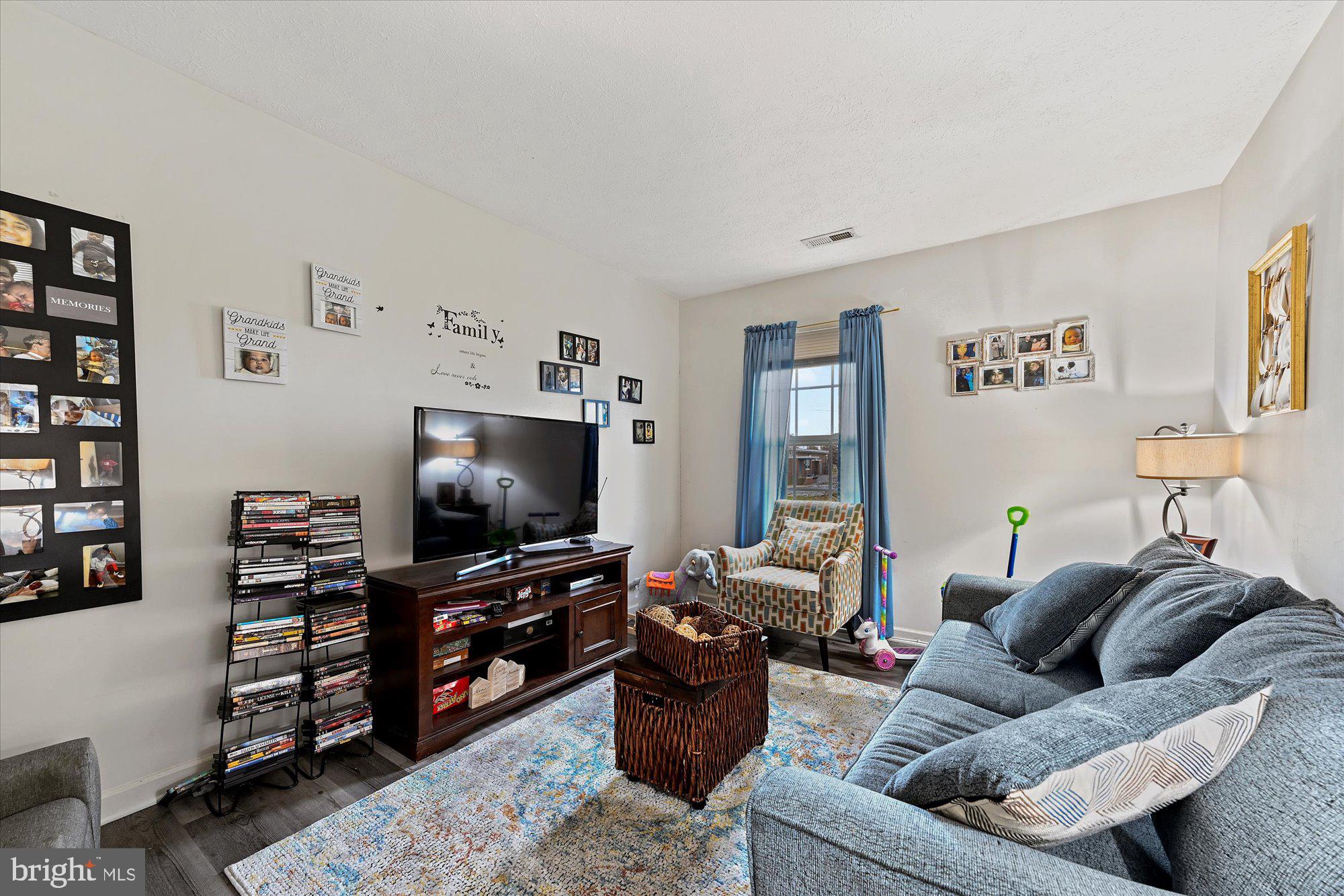 MIRAMAR LANDING - Residential Lease