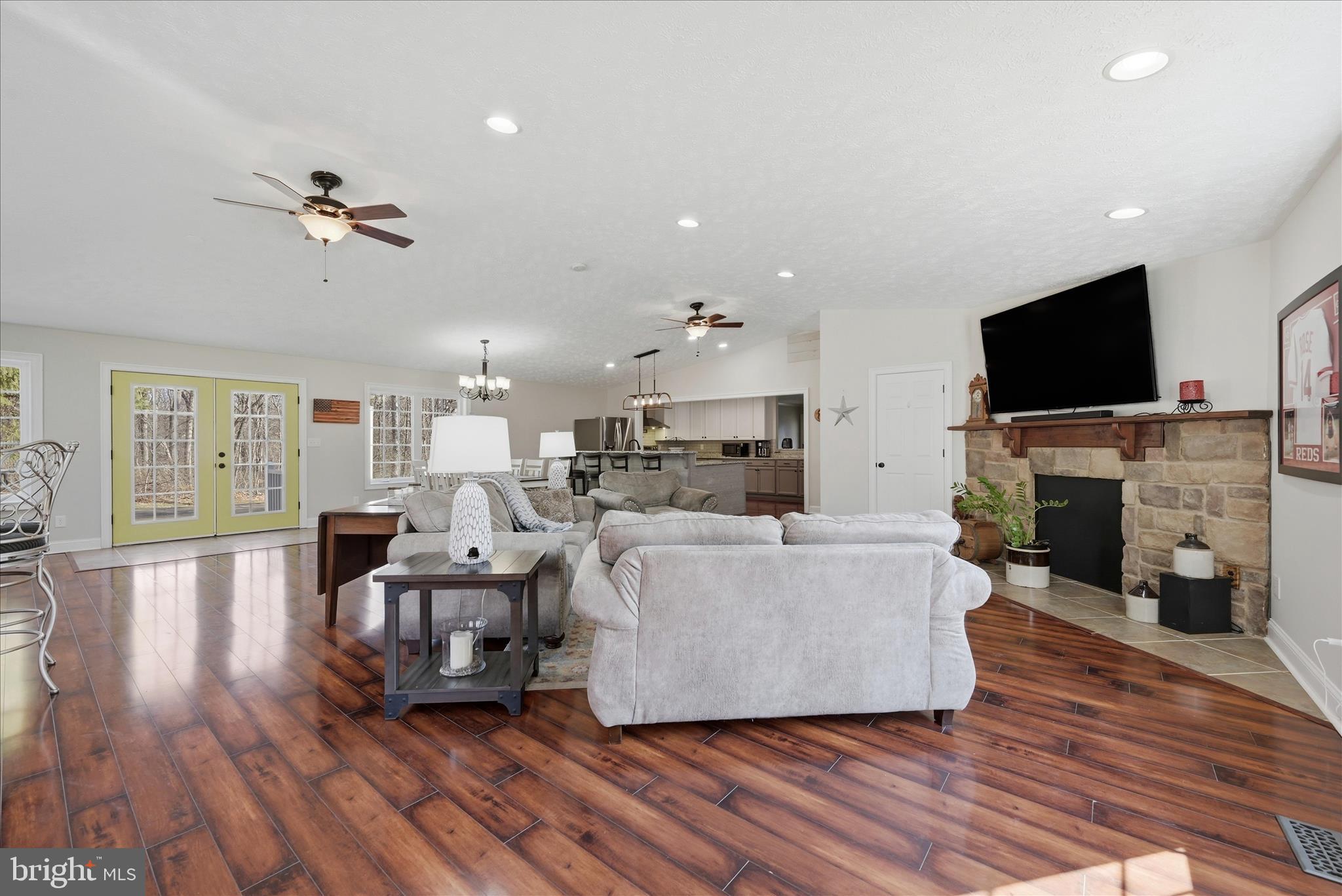 GRANDVIEW - Residential