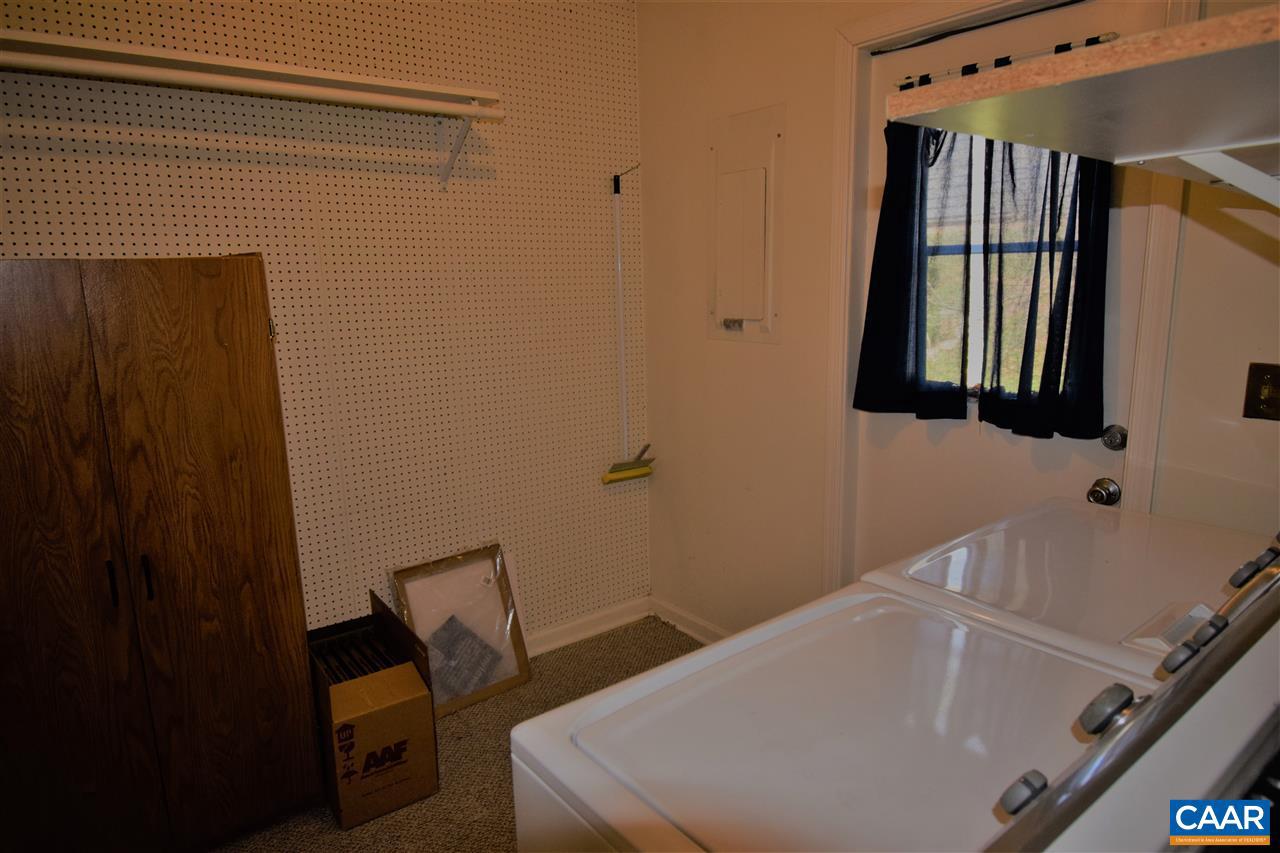 TOWNWOOD COURT - Residential Lease