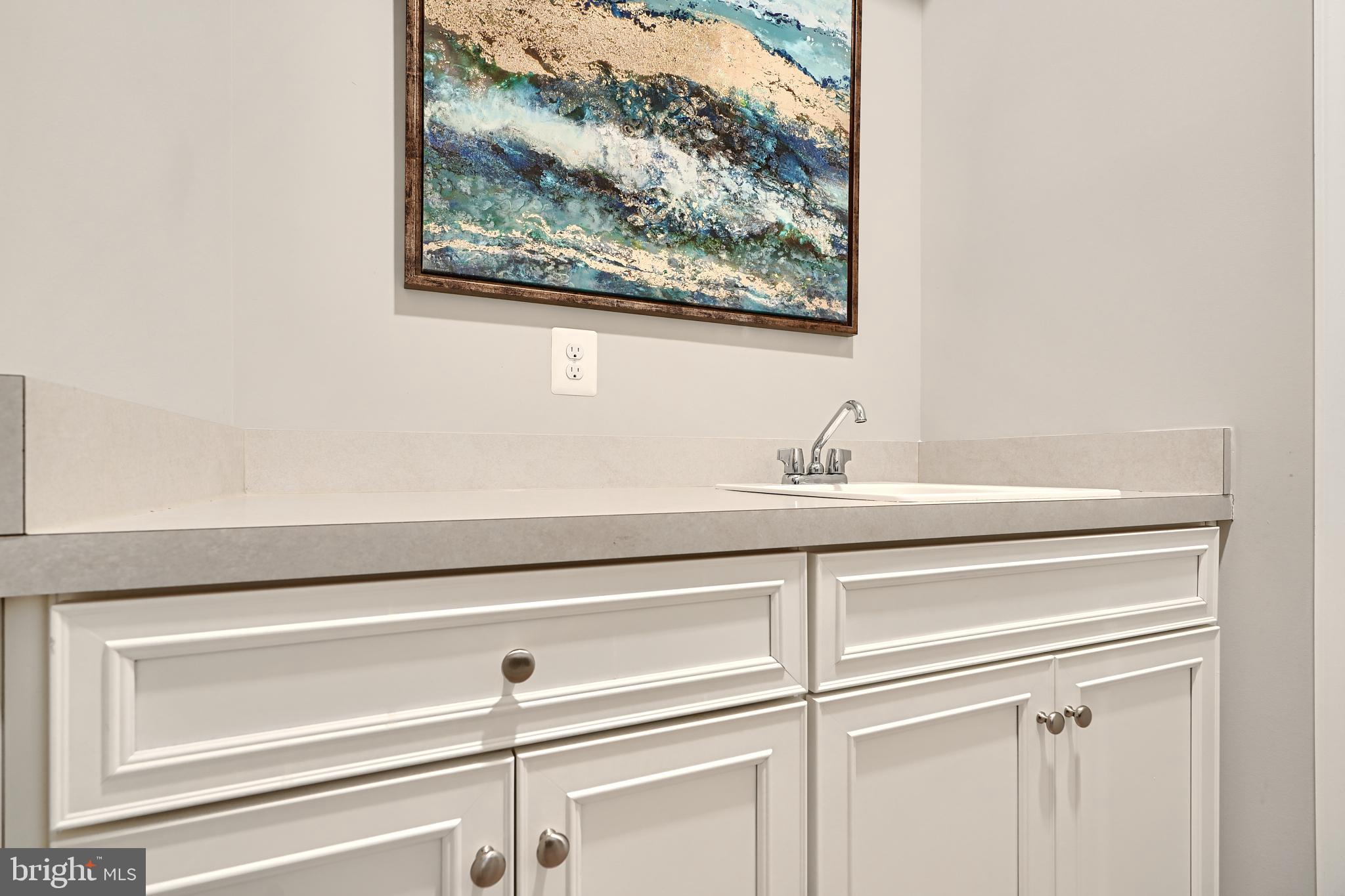 OLD COURT - Residential