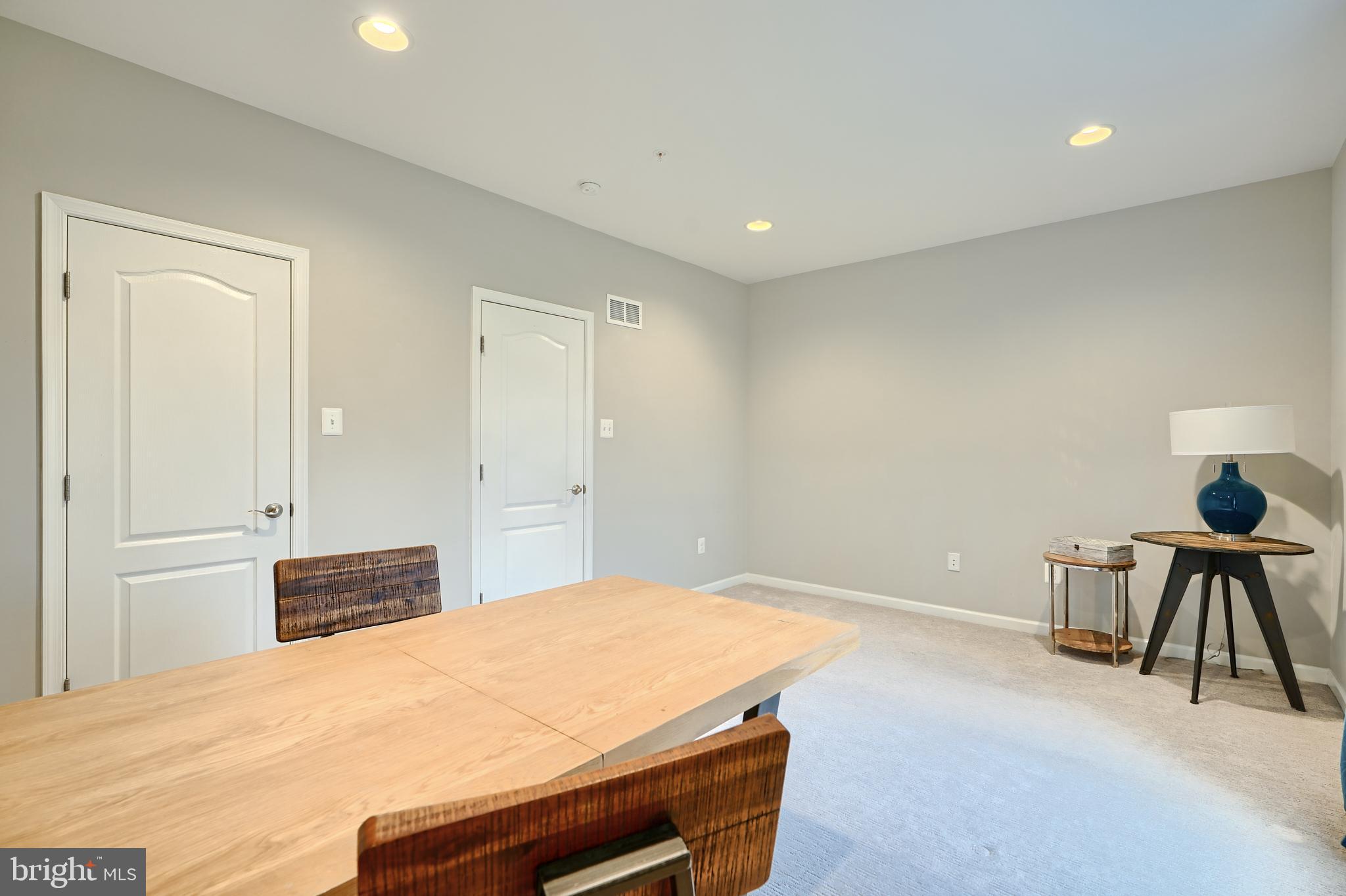 OLD COURT - Residential