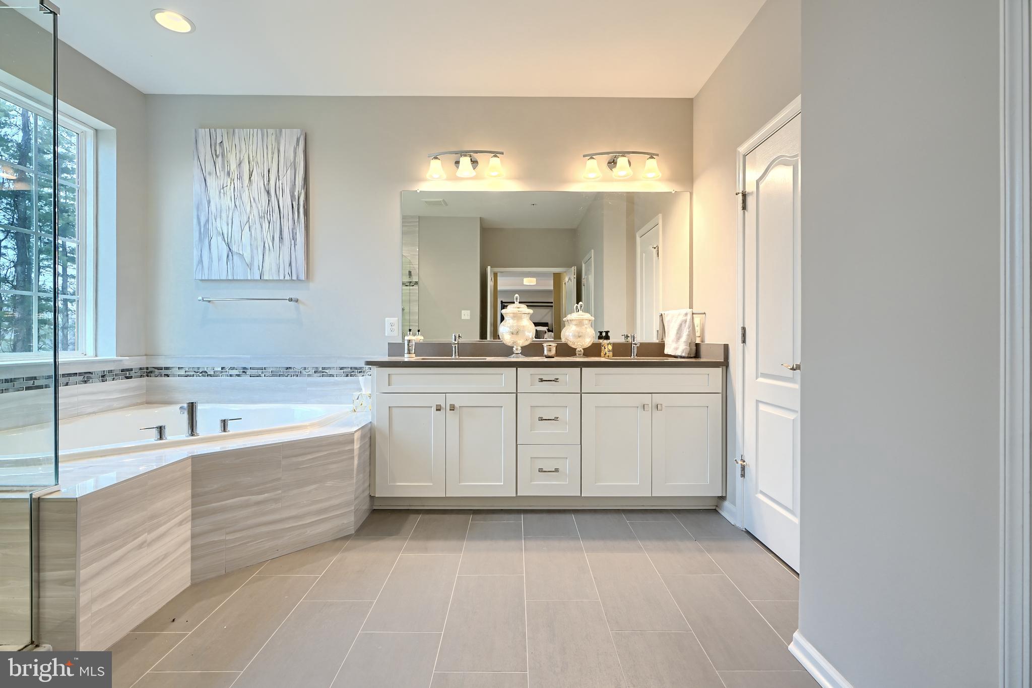 OLD COURT - Residential