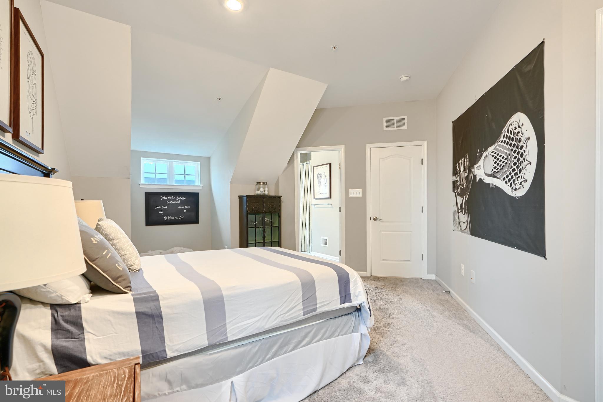 OLD COURT - Residential