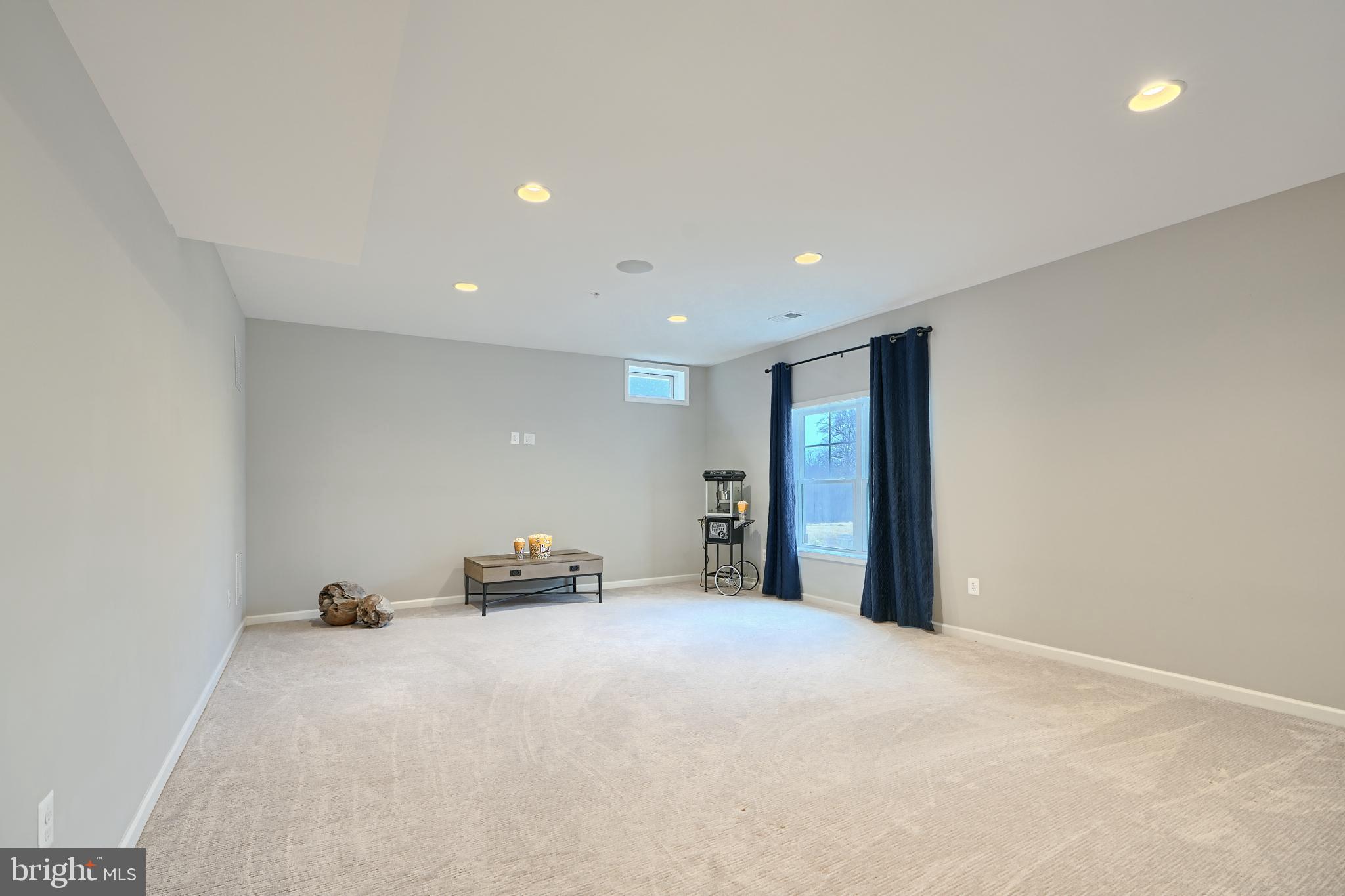 OLD COURT - Residential