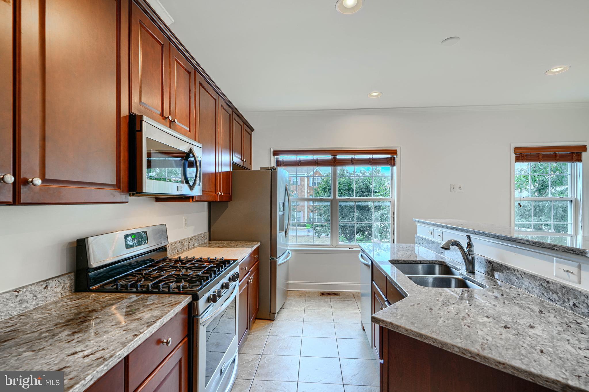 CAMDEN CROSSING - Residential