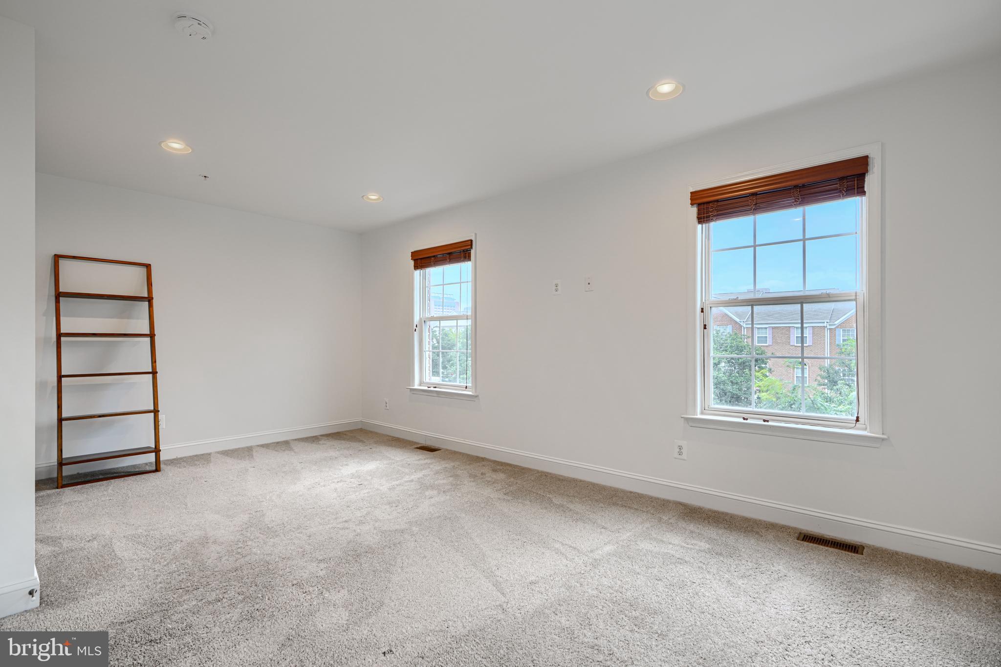 CAMDEN CROSSING - Residential