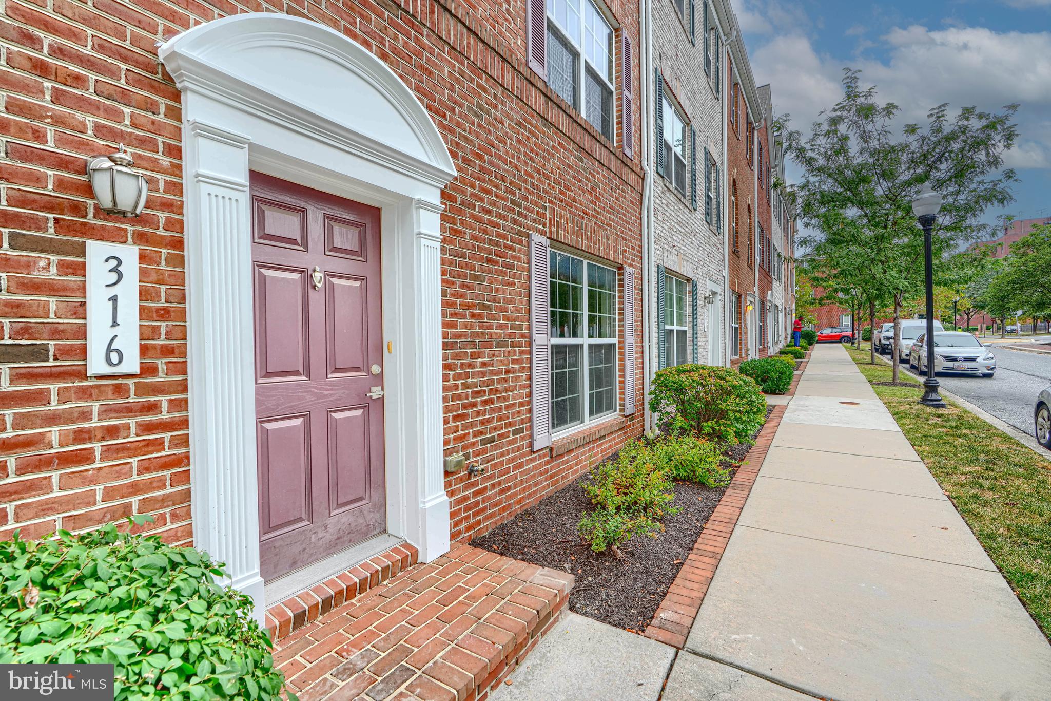 CAMDEN CROSSING - Residential