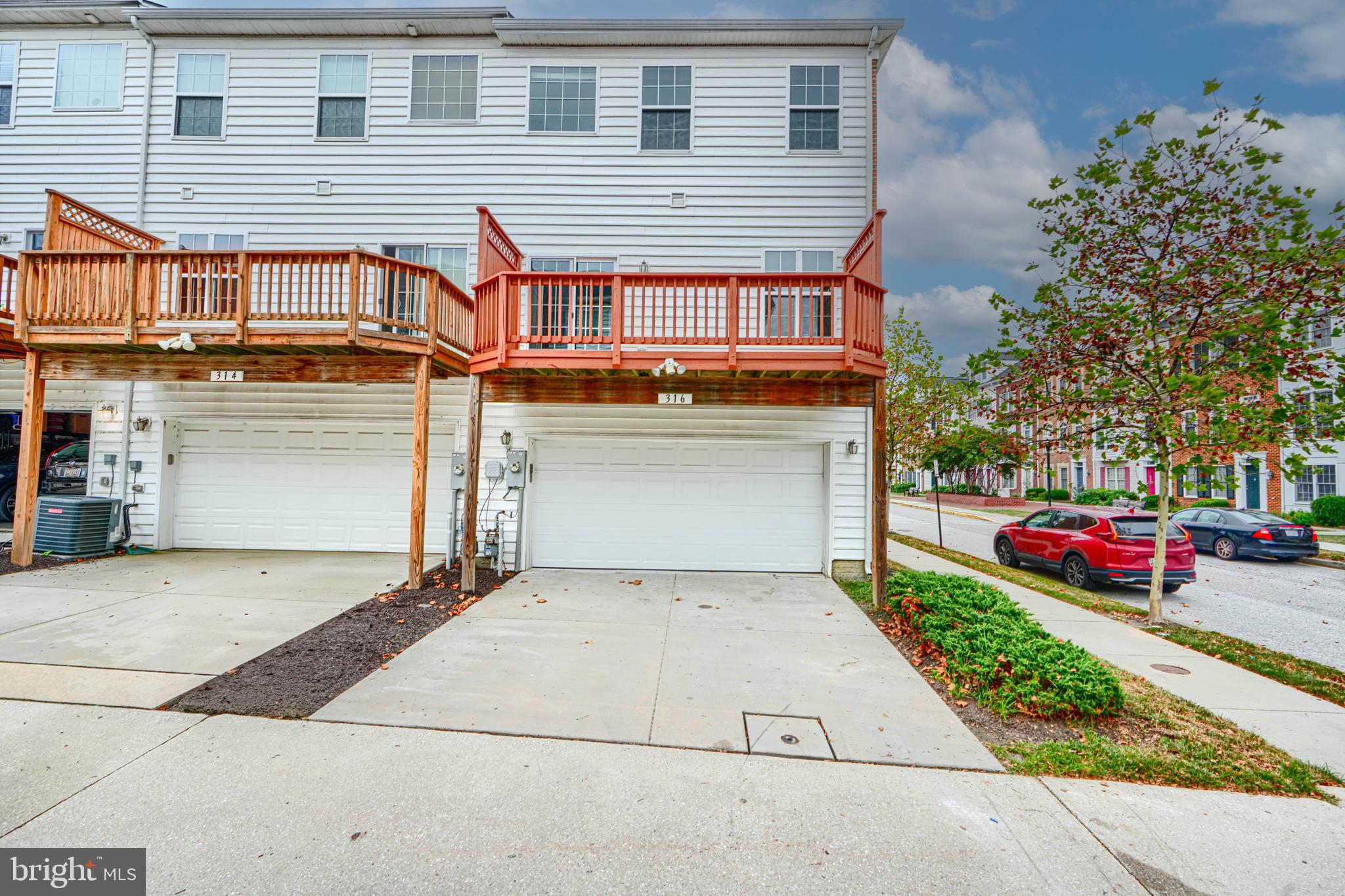 CAMDEN CROSSING - Residential
