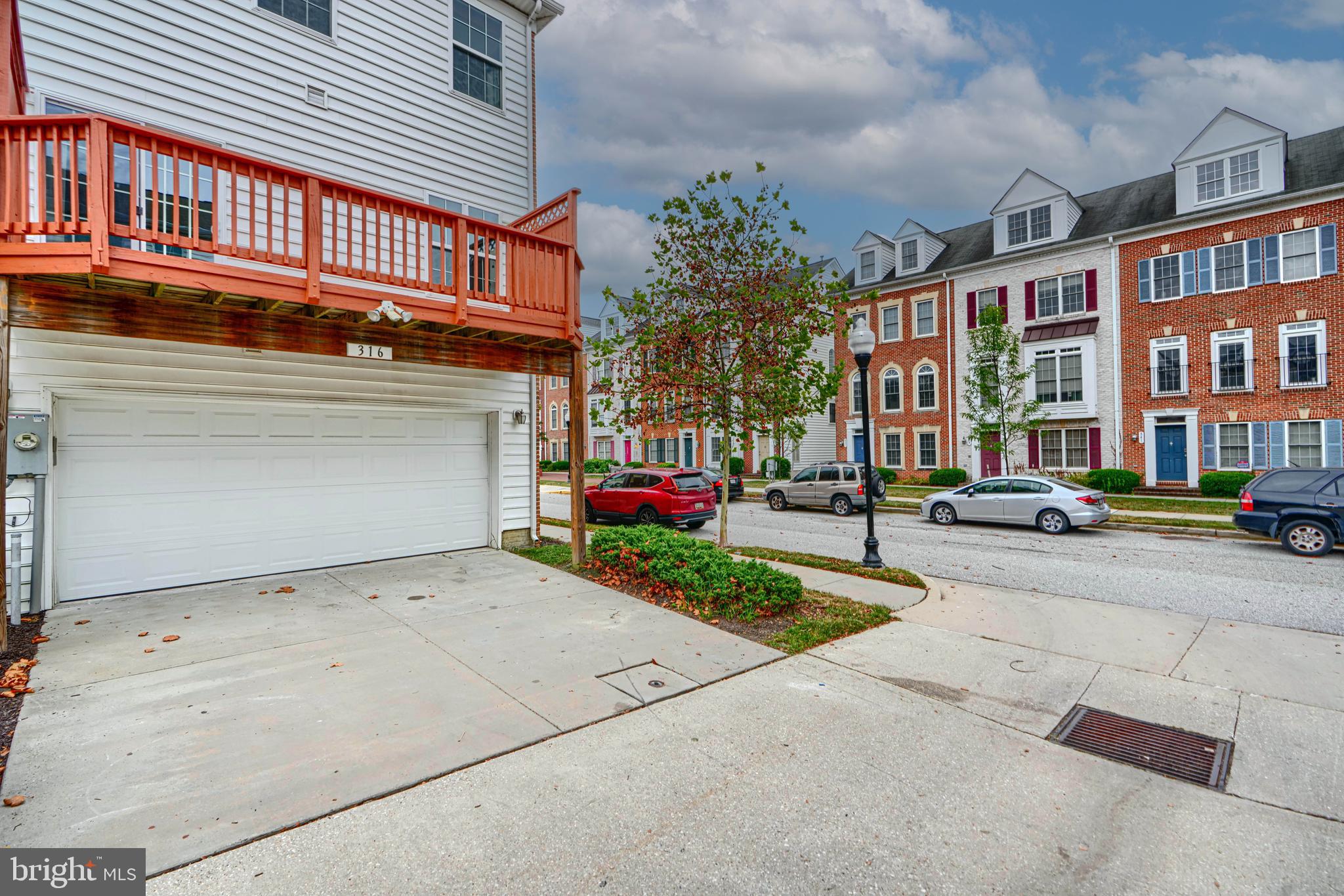 CAMDEN CROSSING - Residential
