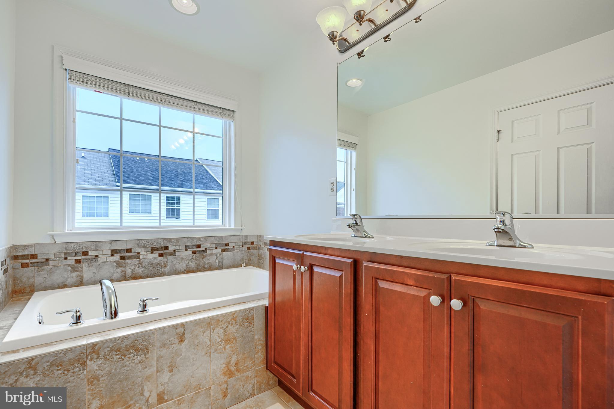 CAMDEN CROSSING - Residential