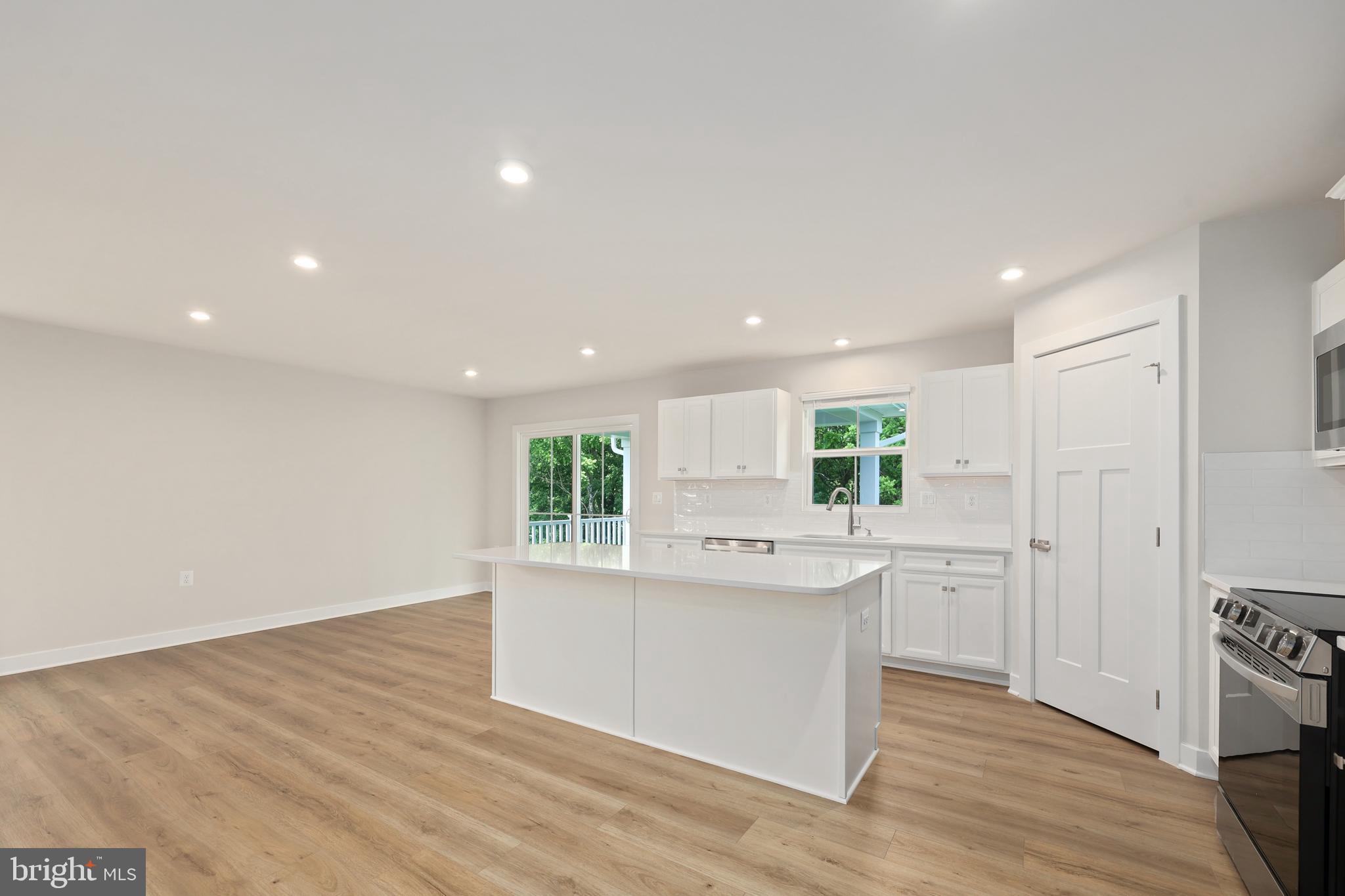 ARCADIA NORTH - Residential