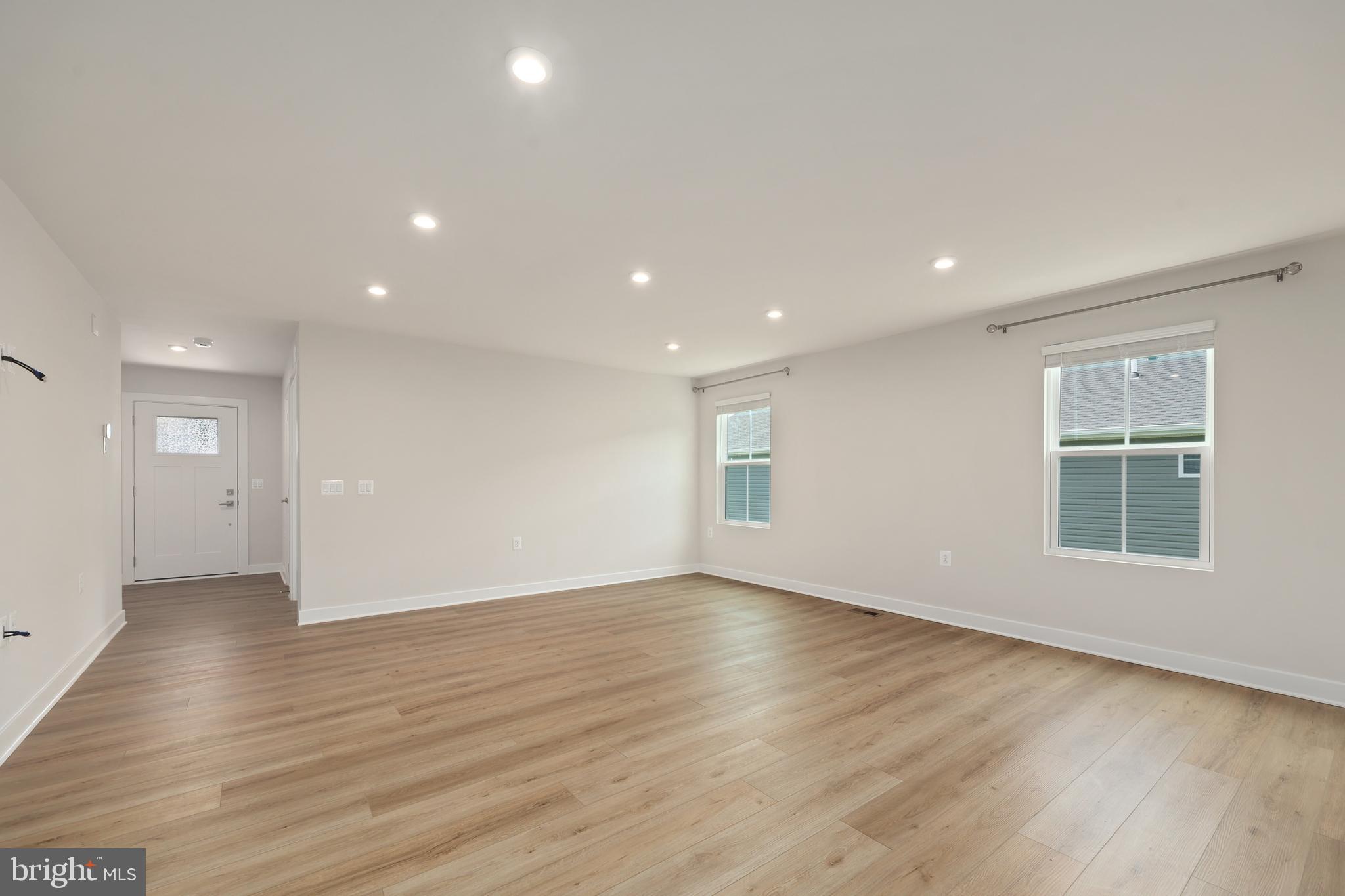 590 MAKERS WAY