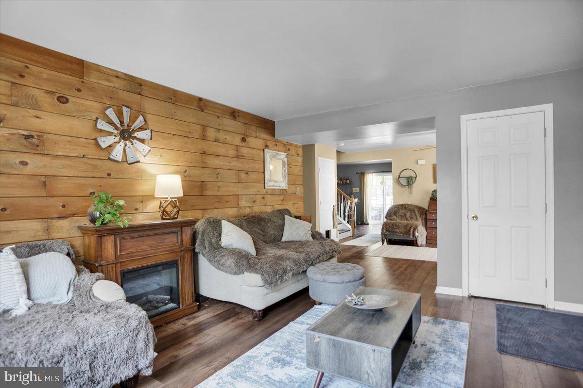 SAYLOR FARM - Residential