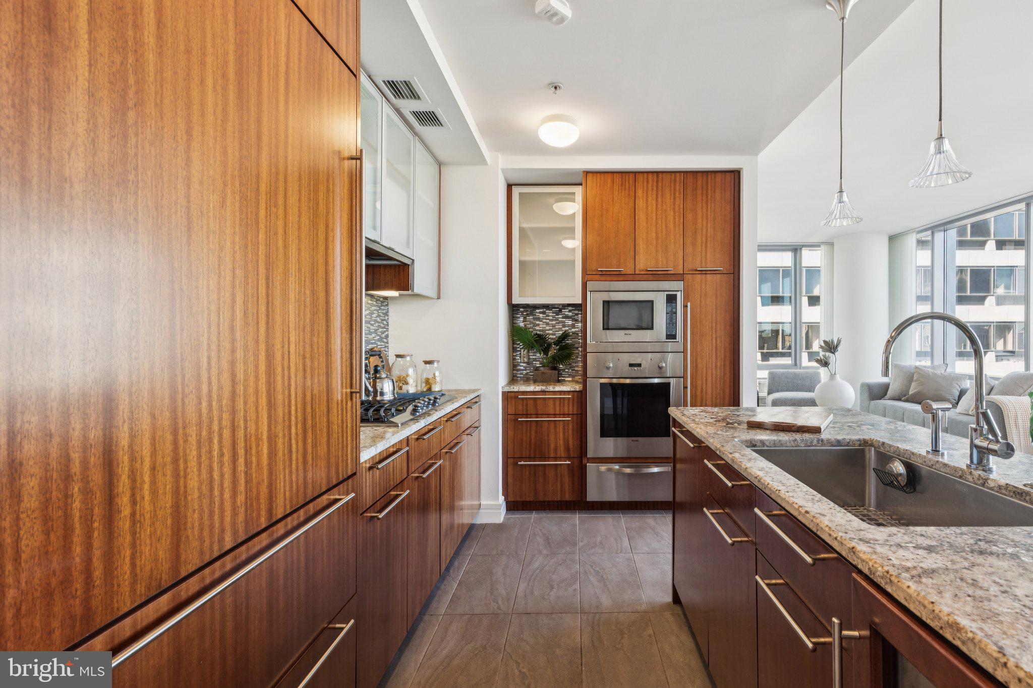 AVENUE OF THE ARTS - Residential