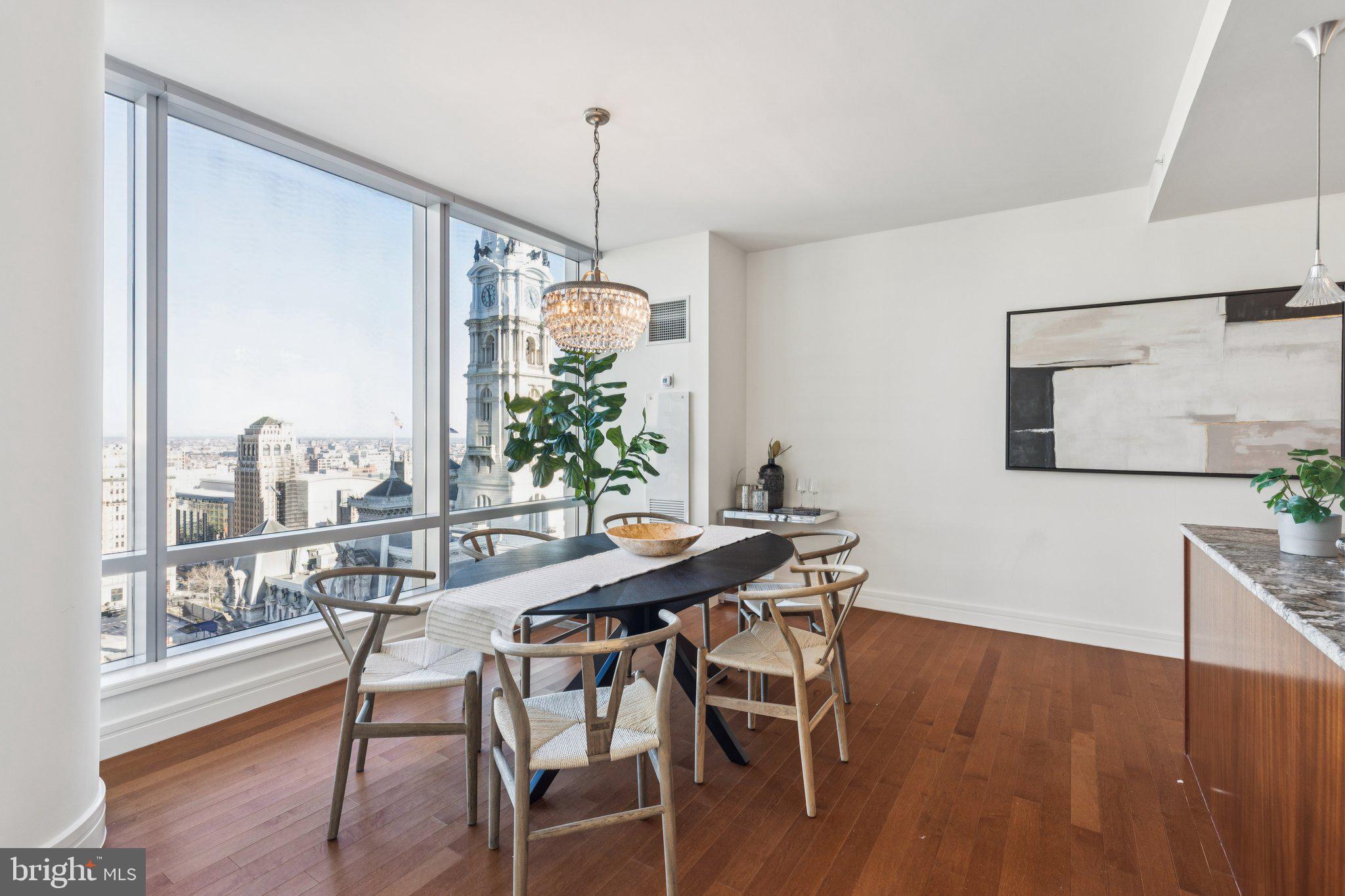 AVENUE OF THE ARTS - Residential