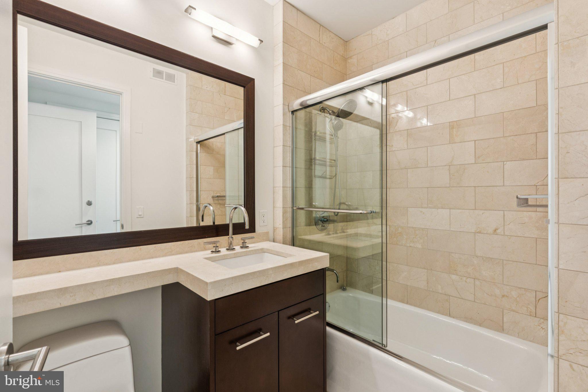 AVENUE OF THE ARTS - Residential