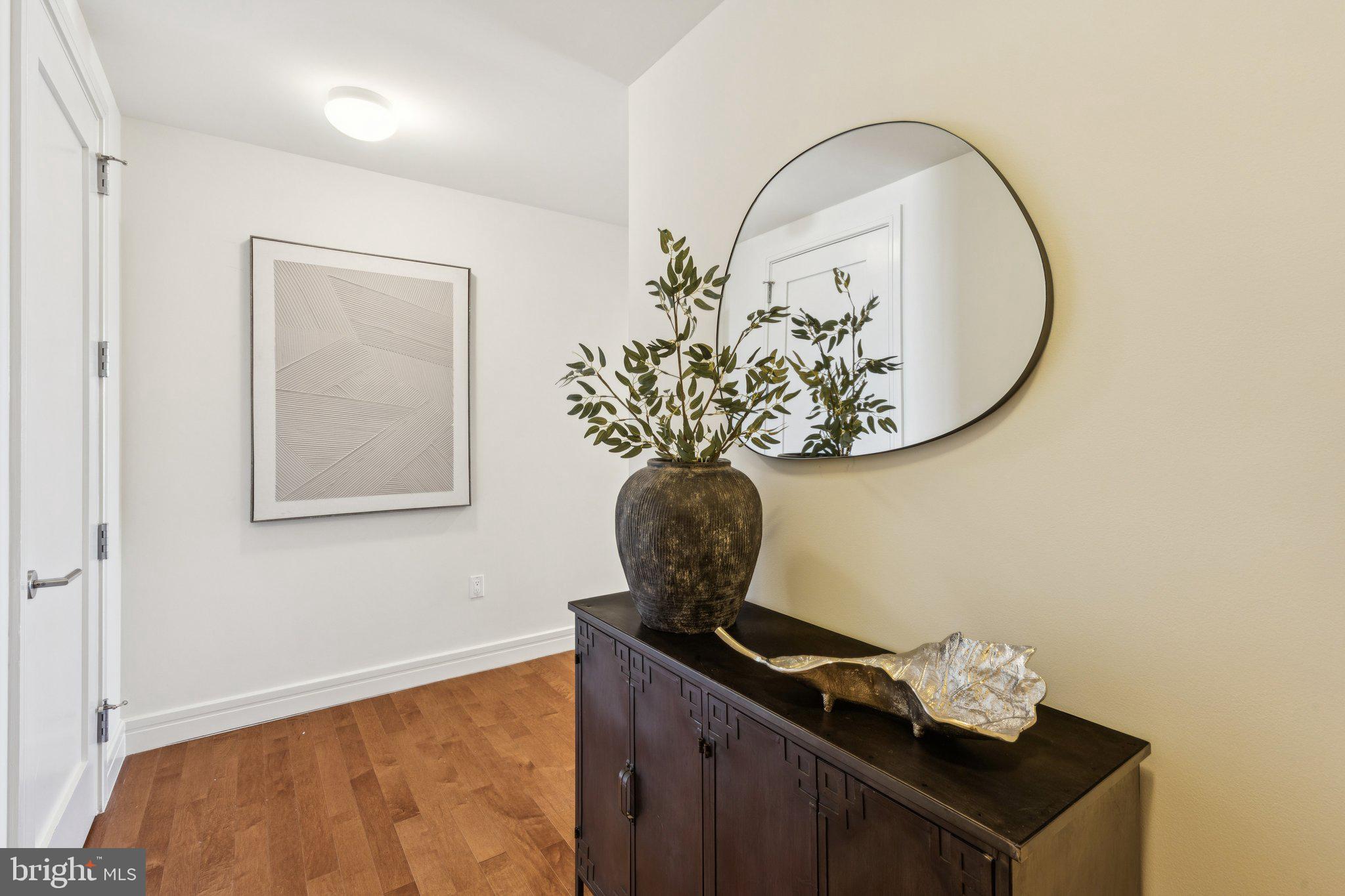 AVENUE OF THE ARTS - Residential