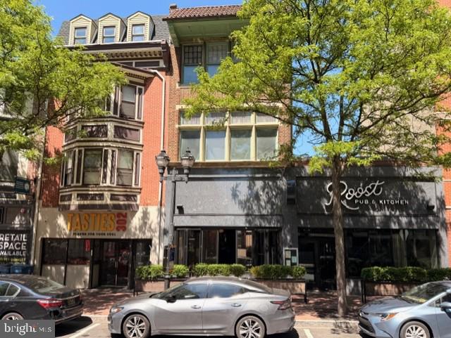 825 N MARKET STREET