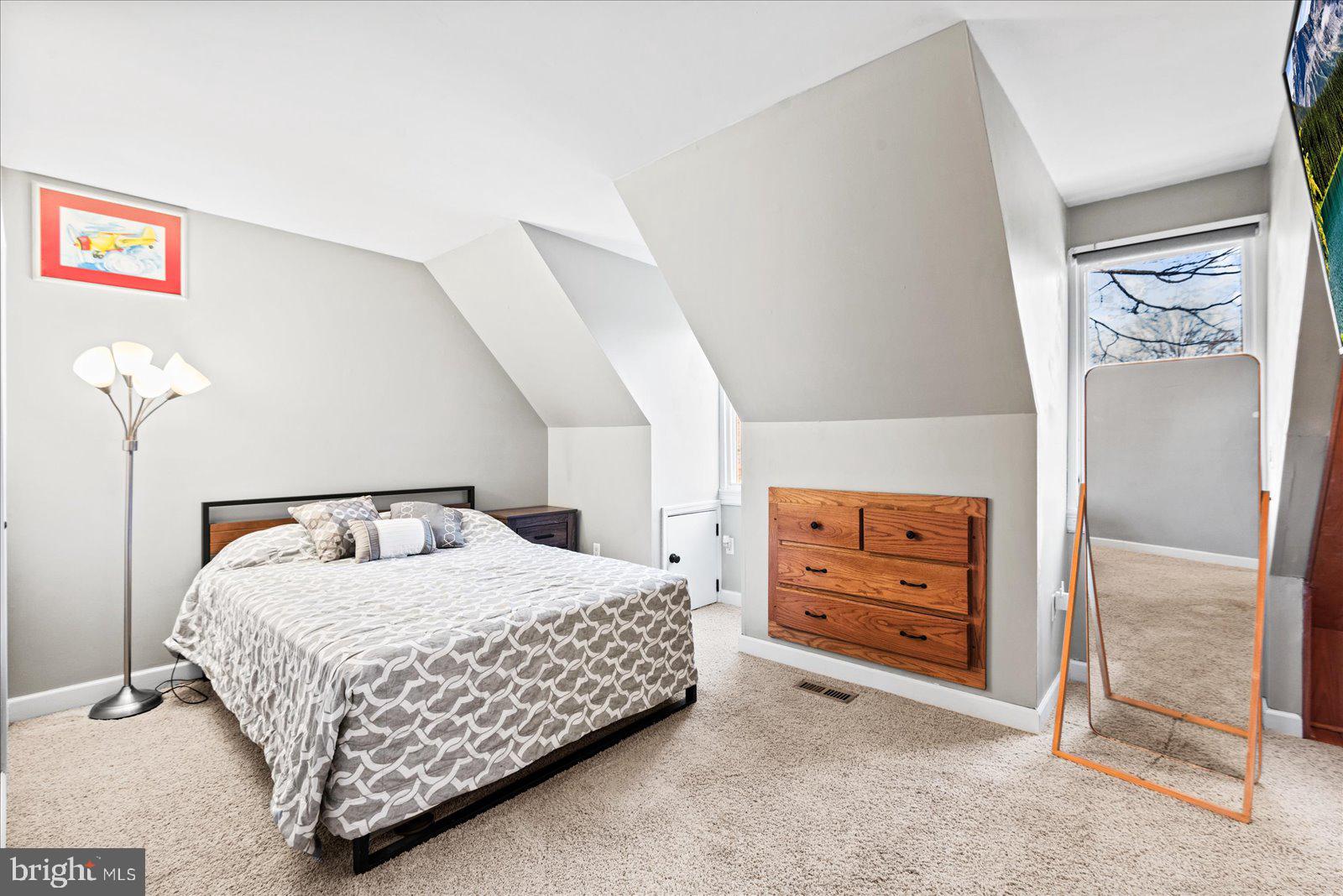 MONTCLAIR - Residential