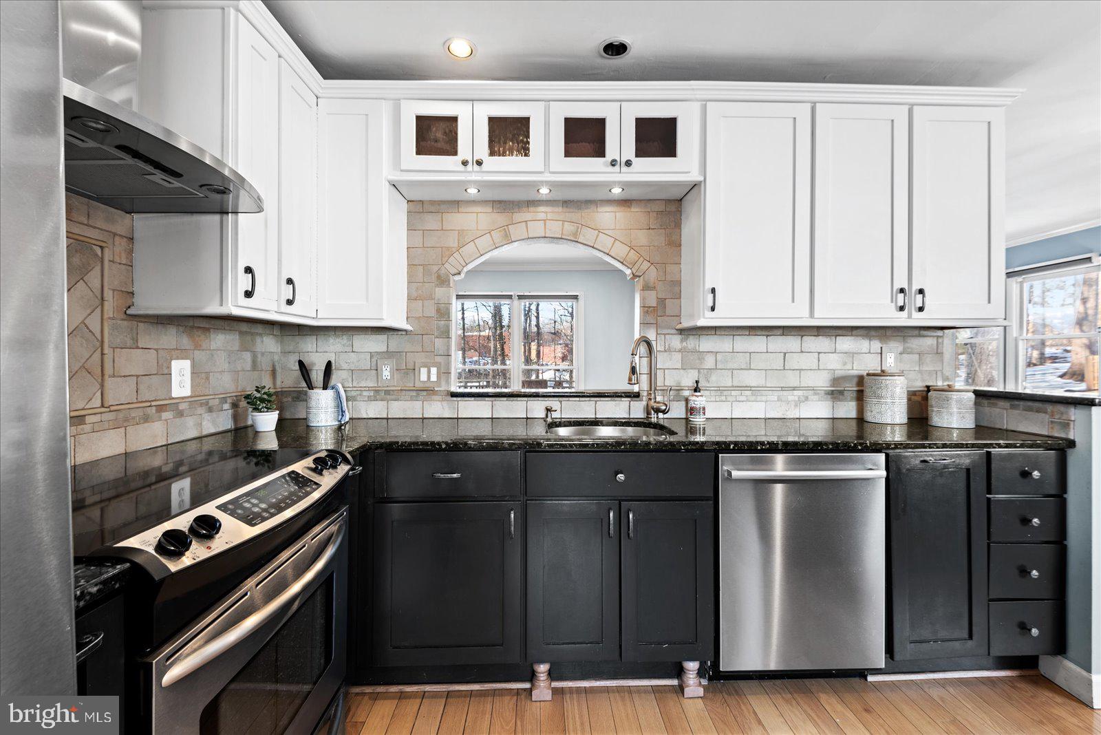 MONTCLAIR - Residential