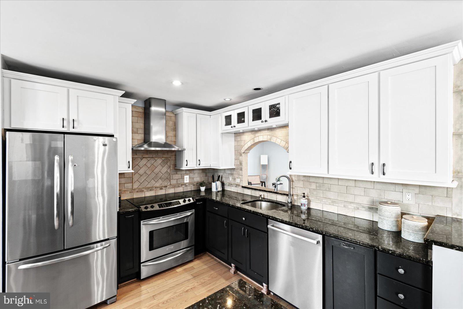 MONTCLAIR - Residential