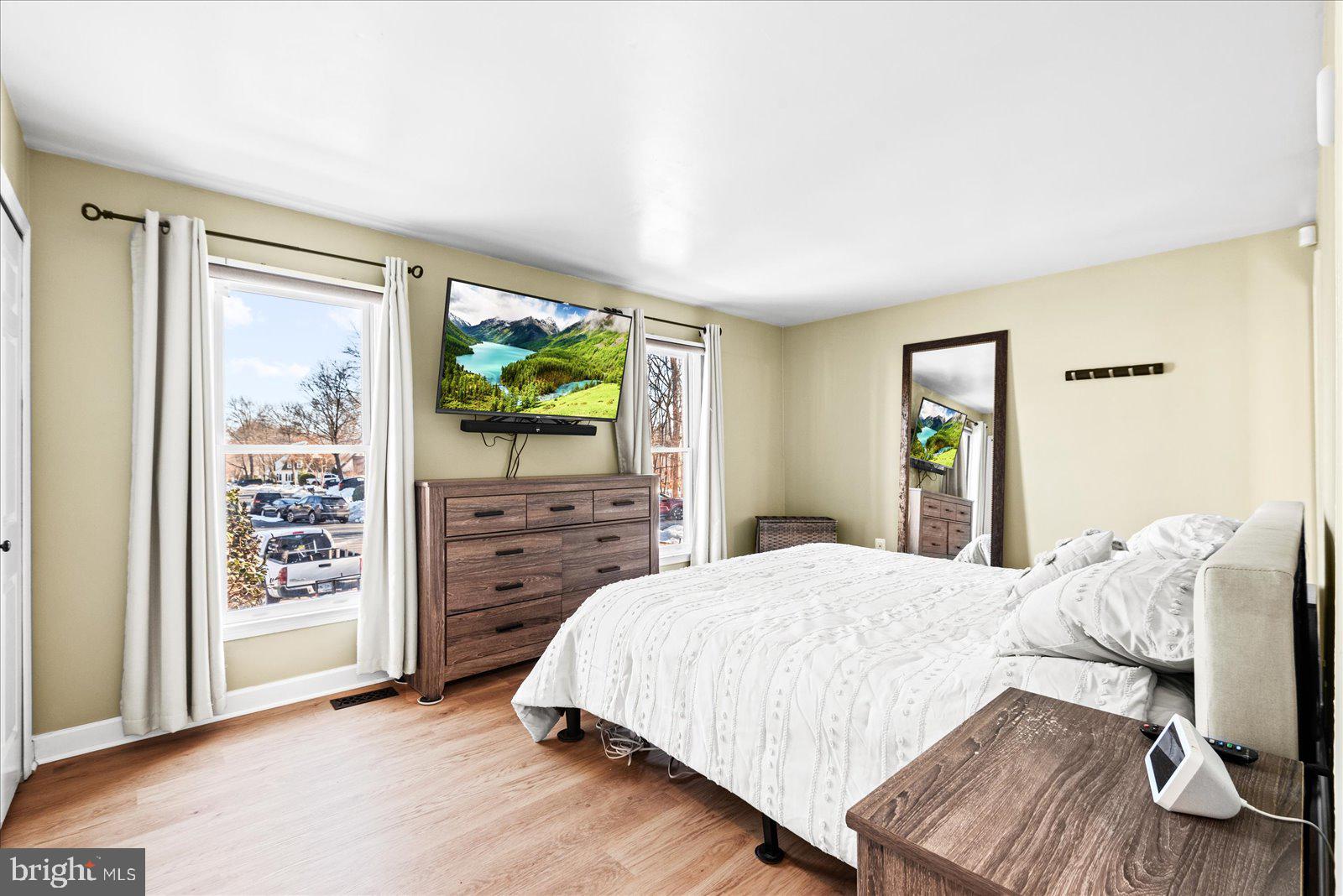 MONTCLAIR - Residential