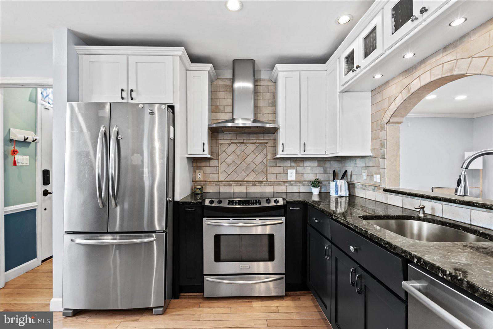 MONTCLAIR - Residential