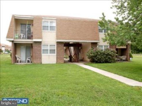 Condo For Sale - 2 Florence Tollgate Pl #6<br/> FLORENCE, NJ 08518
