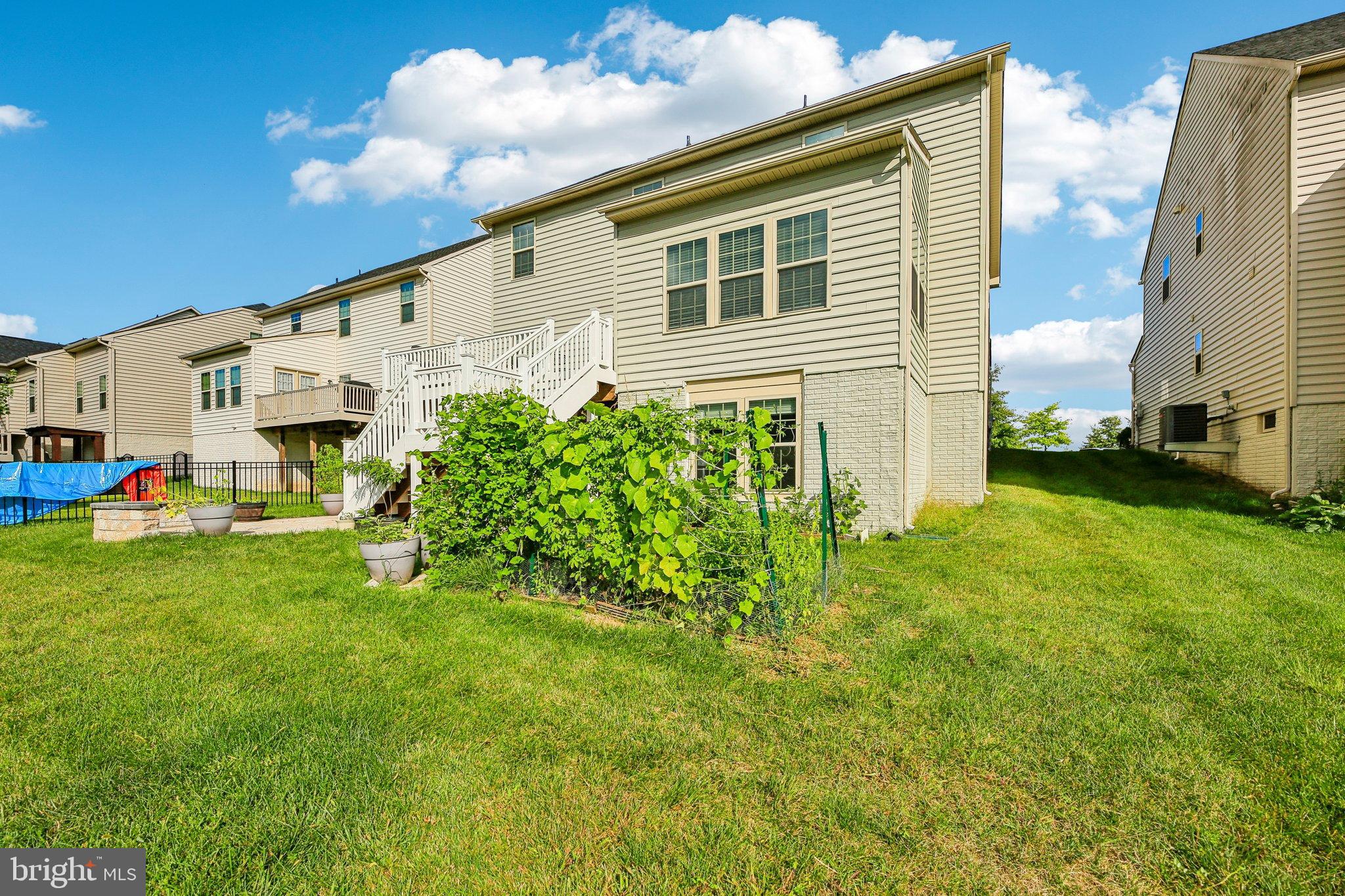 OAKDALE VILLAGE - Residential Lease