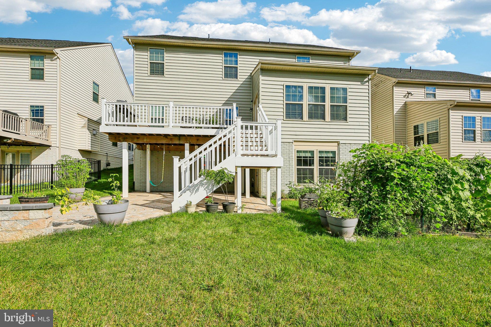 OAKDALE VILLAGE - Residential Lease