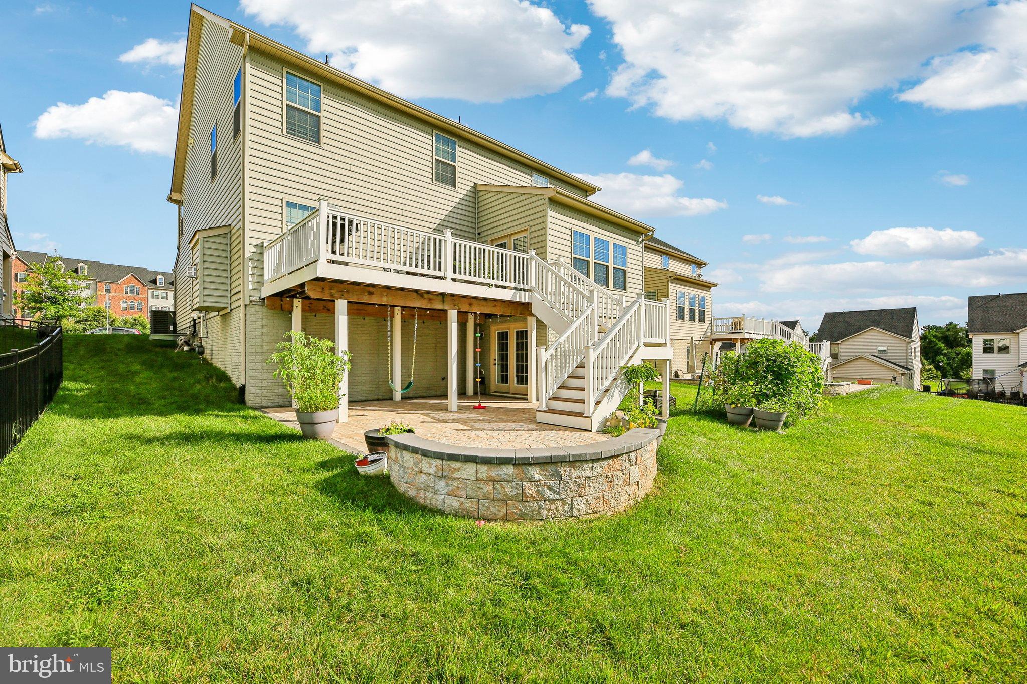 OAKDALE VILLAGE - Residential Lease