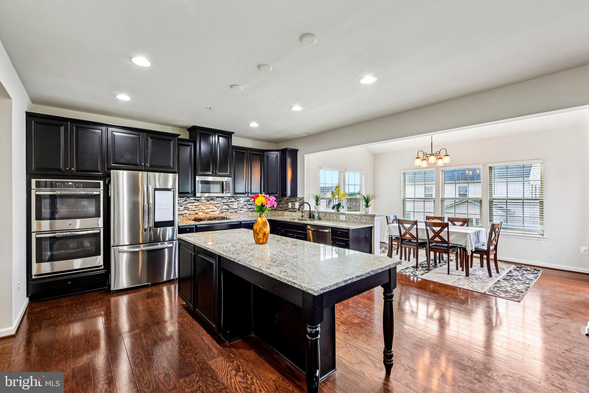 OAKDALE VILLAGE - Residential Lease