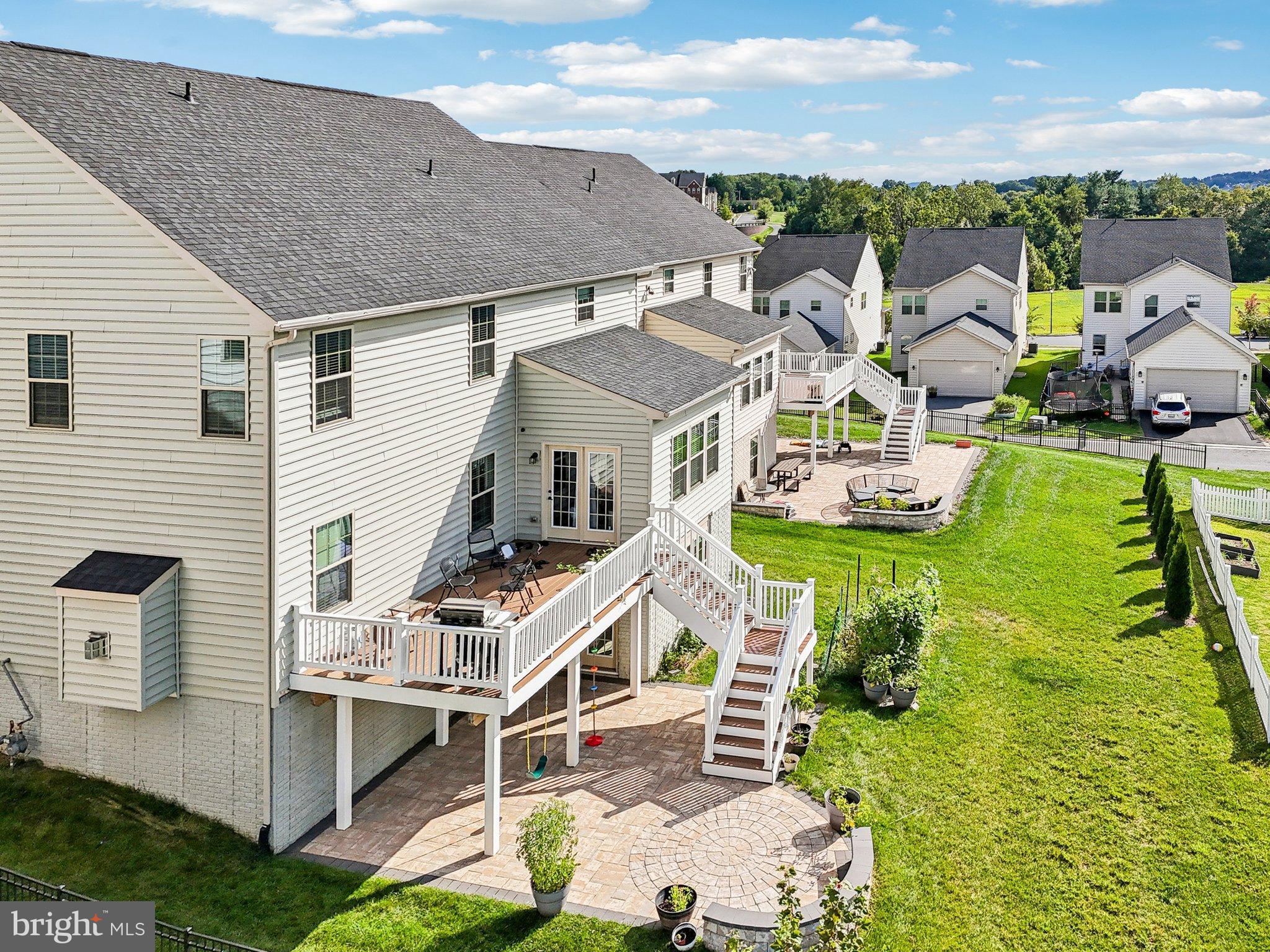 OAKDALE VILLAGE - Residential Lease