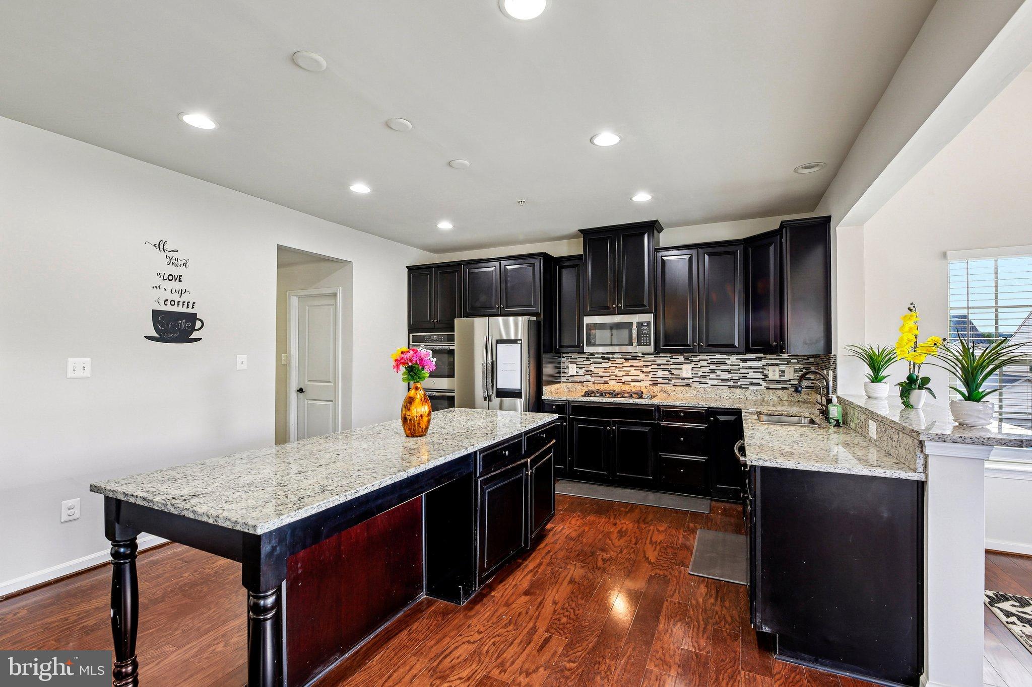 OAKDALE VILLAGE - Residential Lease