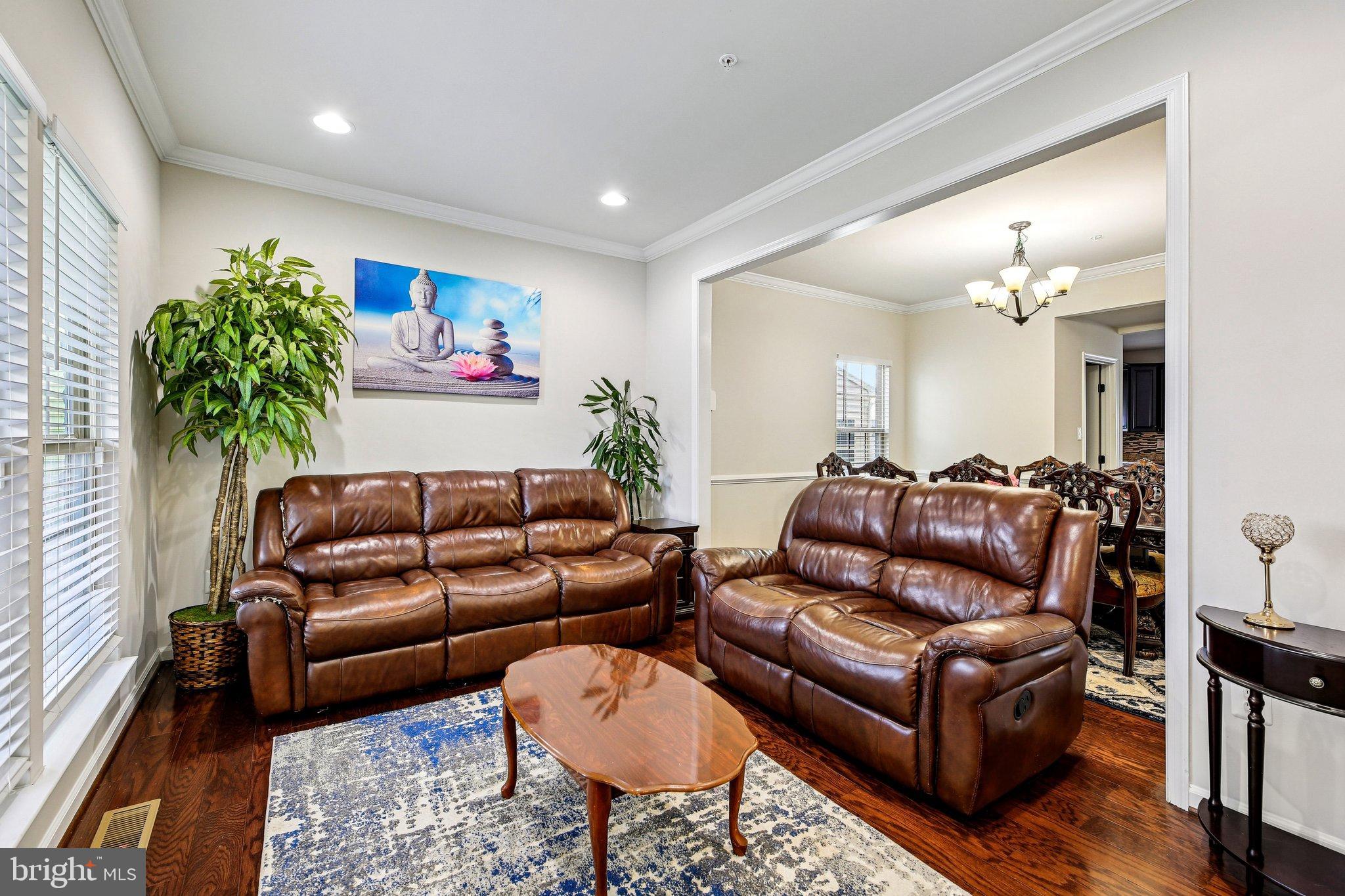 OAKDALE VILLAGE - Residential Lease