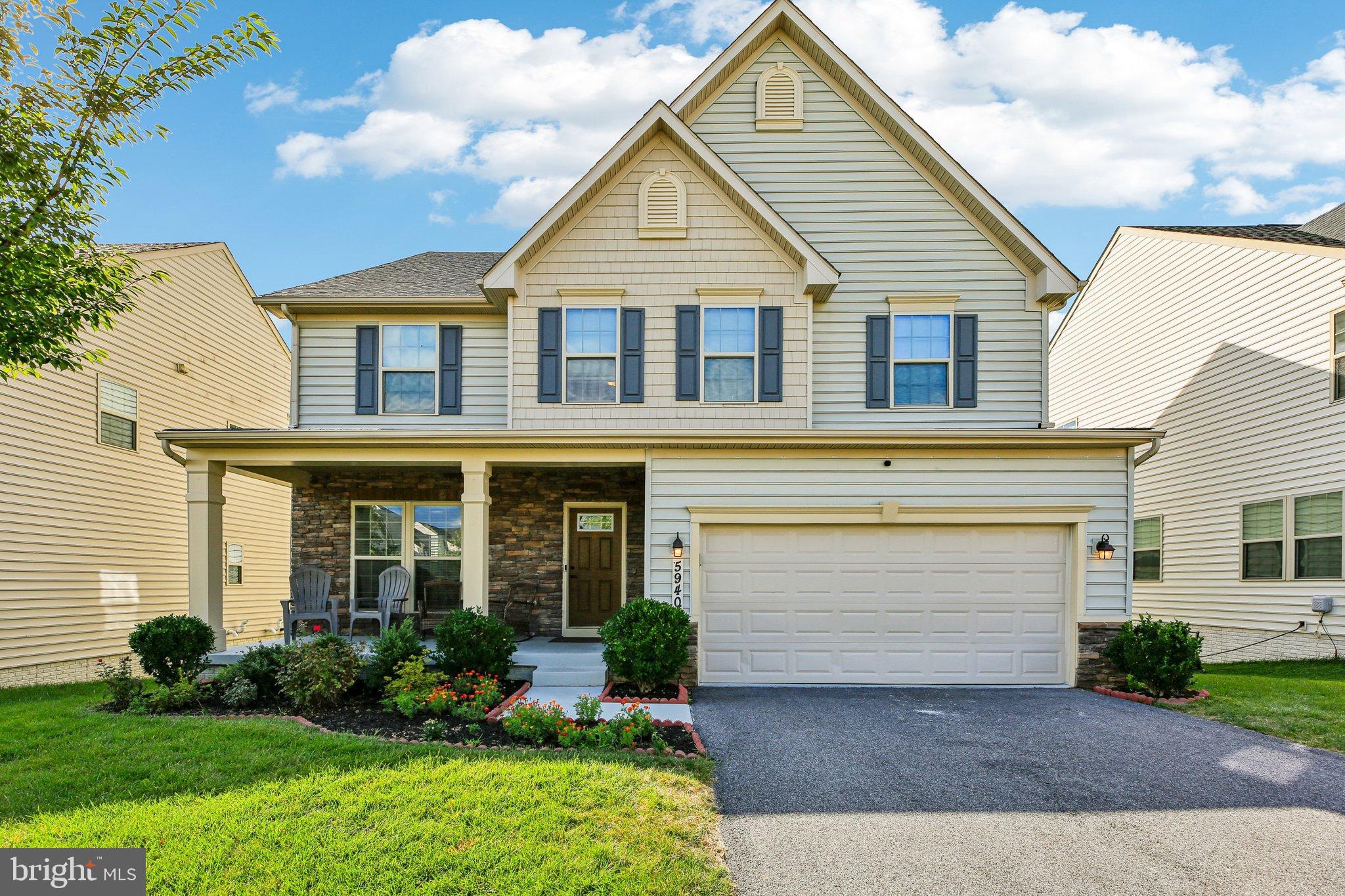 OAKDALE VILLAGE - Residential Lease