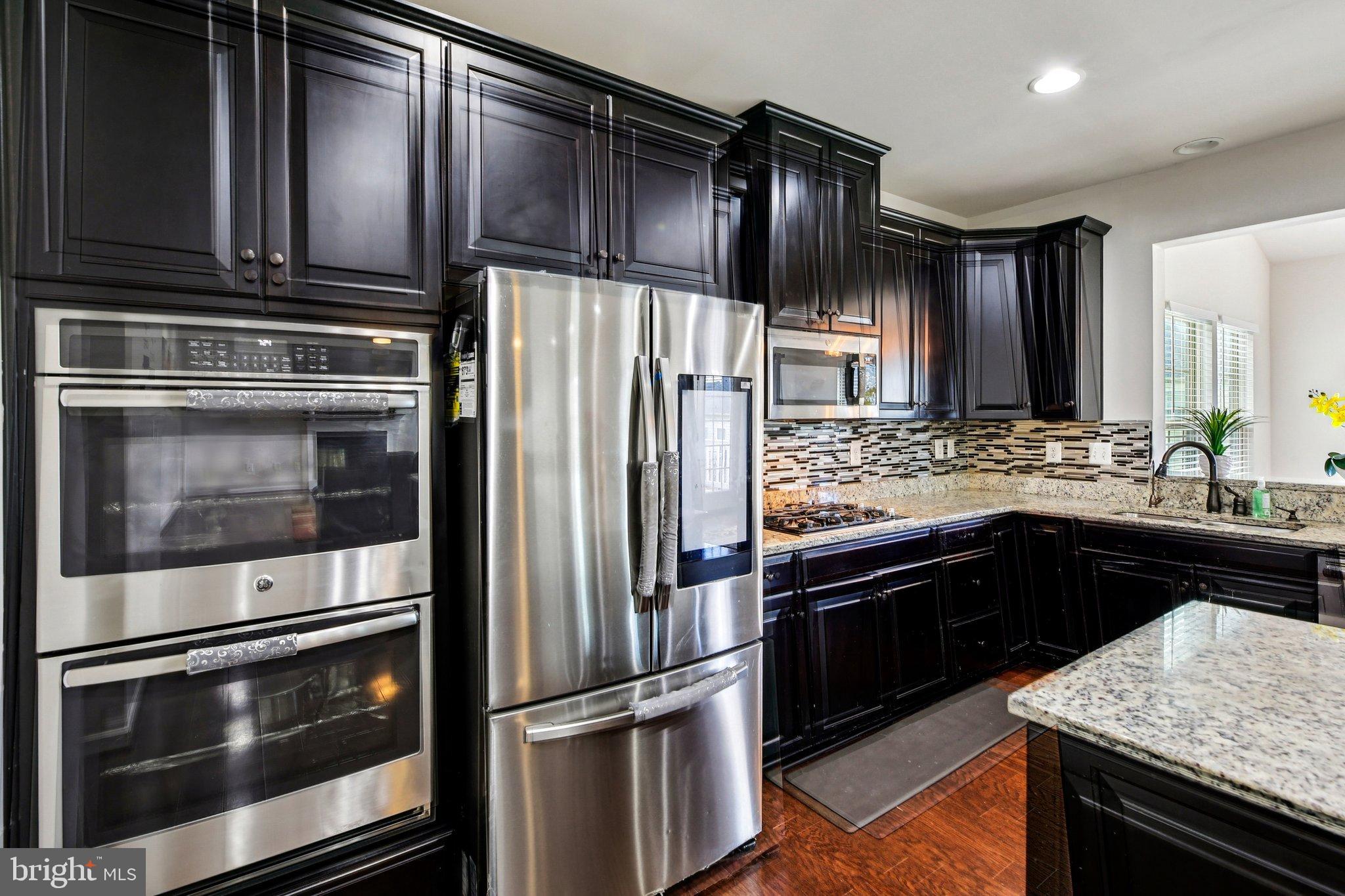 OAKDALE VILLAGE - Residential Lease