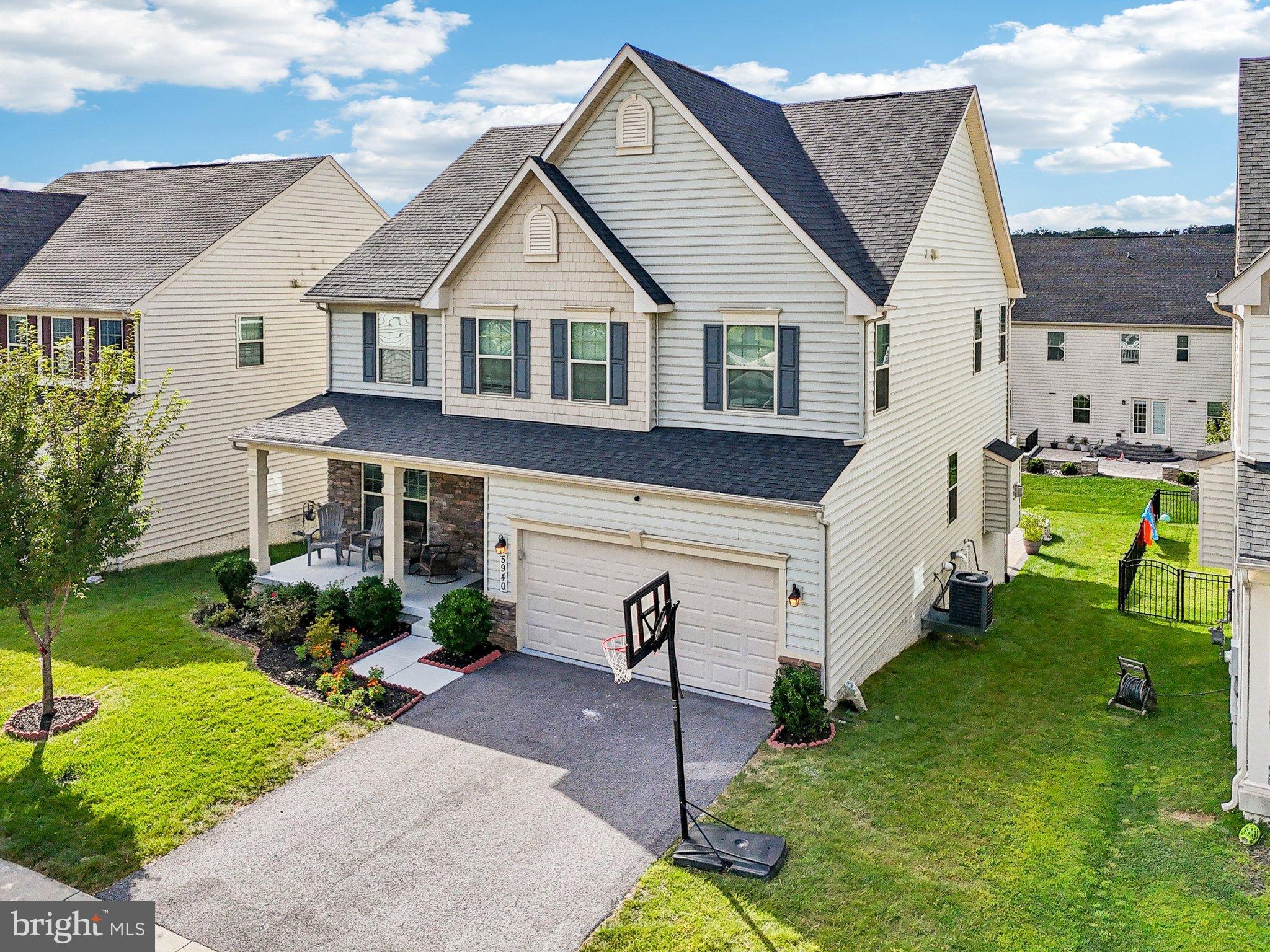 OAKDALE VILLAGE - Residential Lease