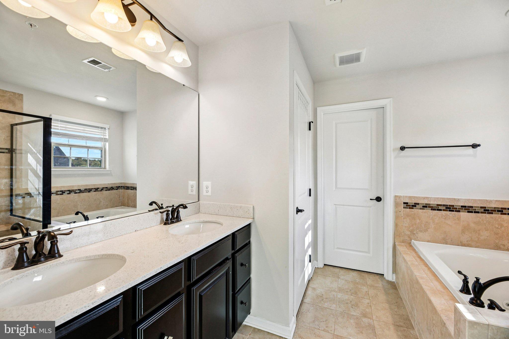 OAKDALE VILLAGE - Residential Lease