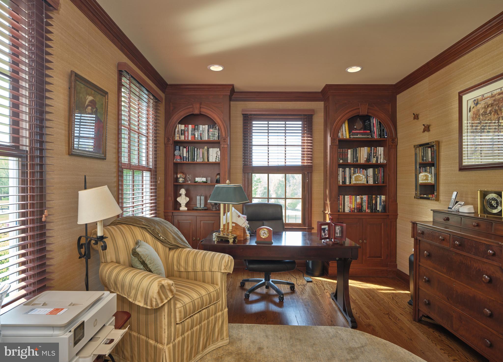 LAUREL BROOK - Residential