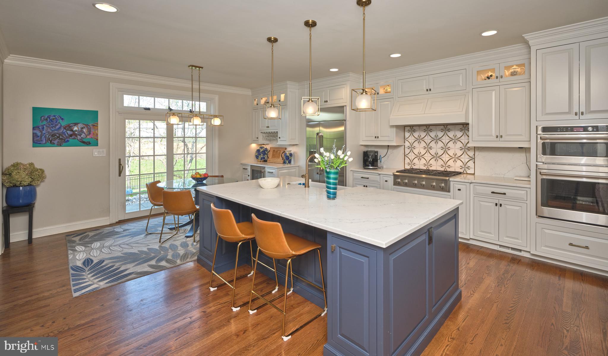 LAUREL BROOK - Residential
