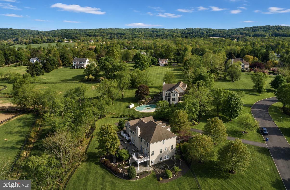 LAUREL BROOK - Residential