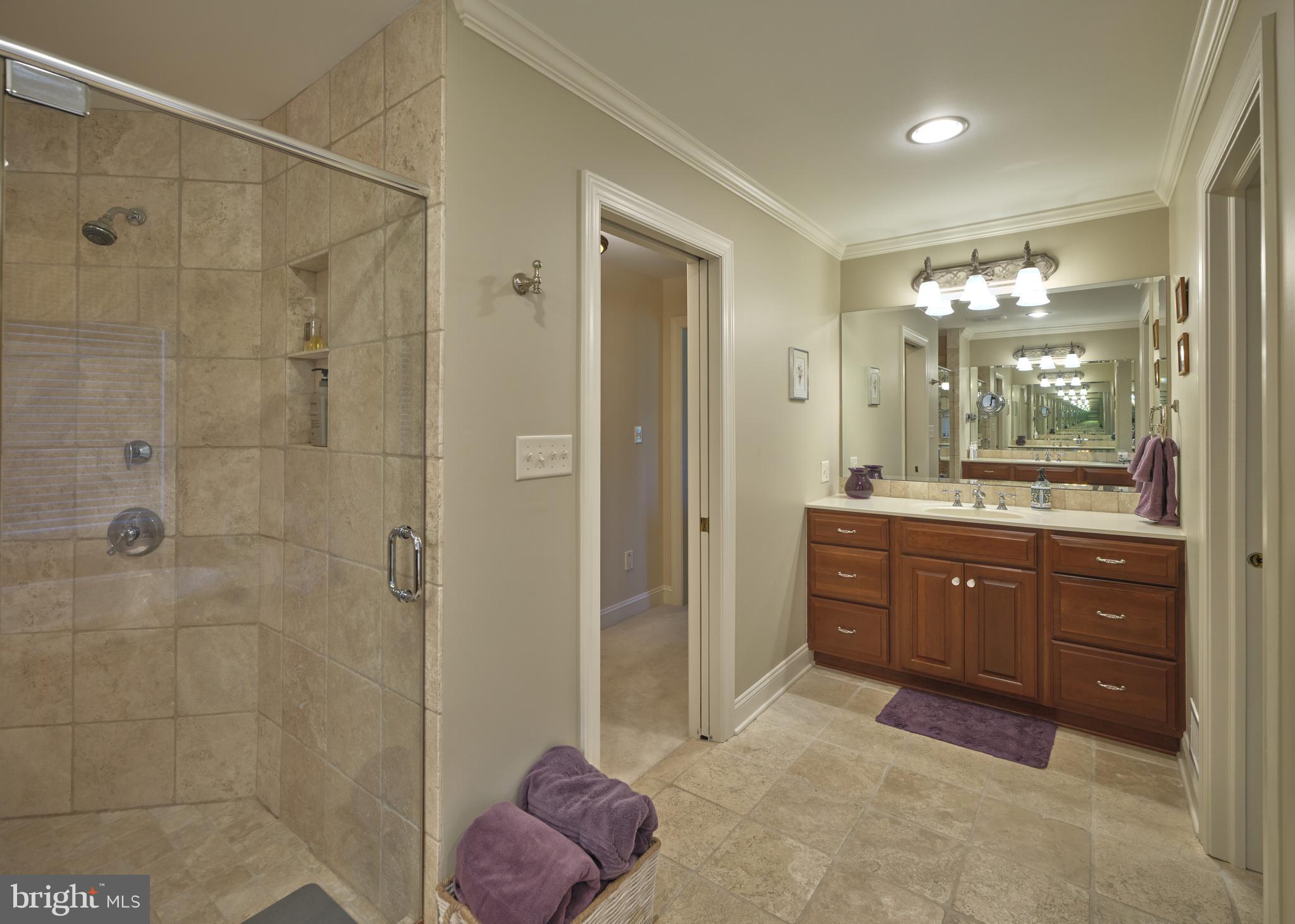 LAUREL BROOK - Residential