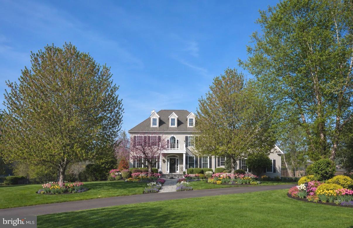 LAUREL BROOK - Residential